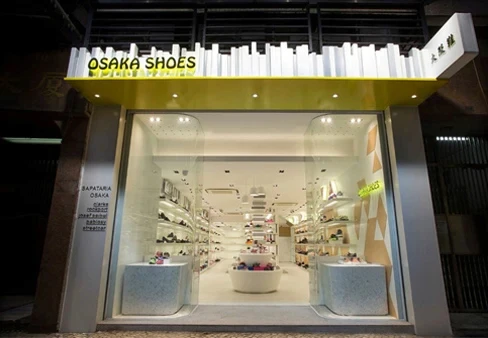 BW Design Centre 是一支擁有16年豐富經驗的專業設計團隊,我們專注於社區設計,致力打造更好社區環境。我們的服務涵蓋多個領域,包括醫療安老、教育空間、NGO非牟利組織、藝術設計、宗教團體、社區美化,以及環保ESG項目。我們透過專業工程和設計方案,從初步概念到完整執行,提供一站式服務,幫助客戶提升品牌形象,實現空間轉型,優化您的社區空間!無論是改善社區設施或推動可持續發展,我們都以創新和實用為本,確保每個項目都帶來實質價值。