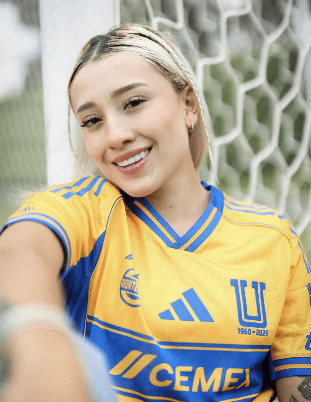 Dare Esparza supporting tigers uanl