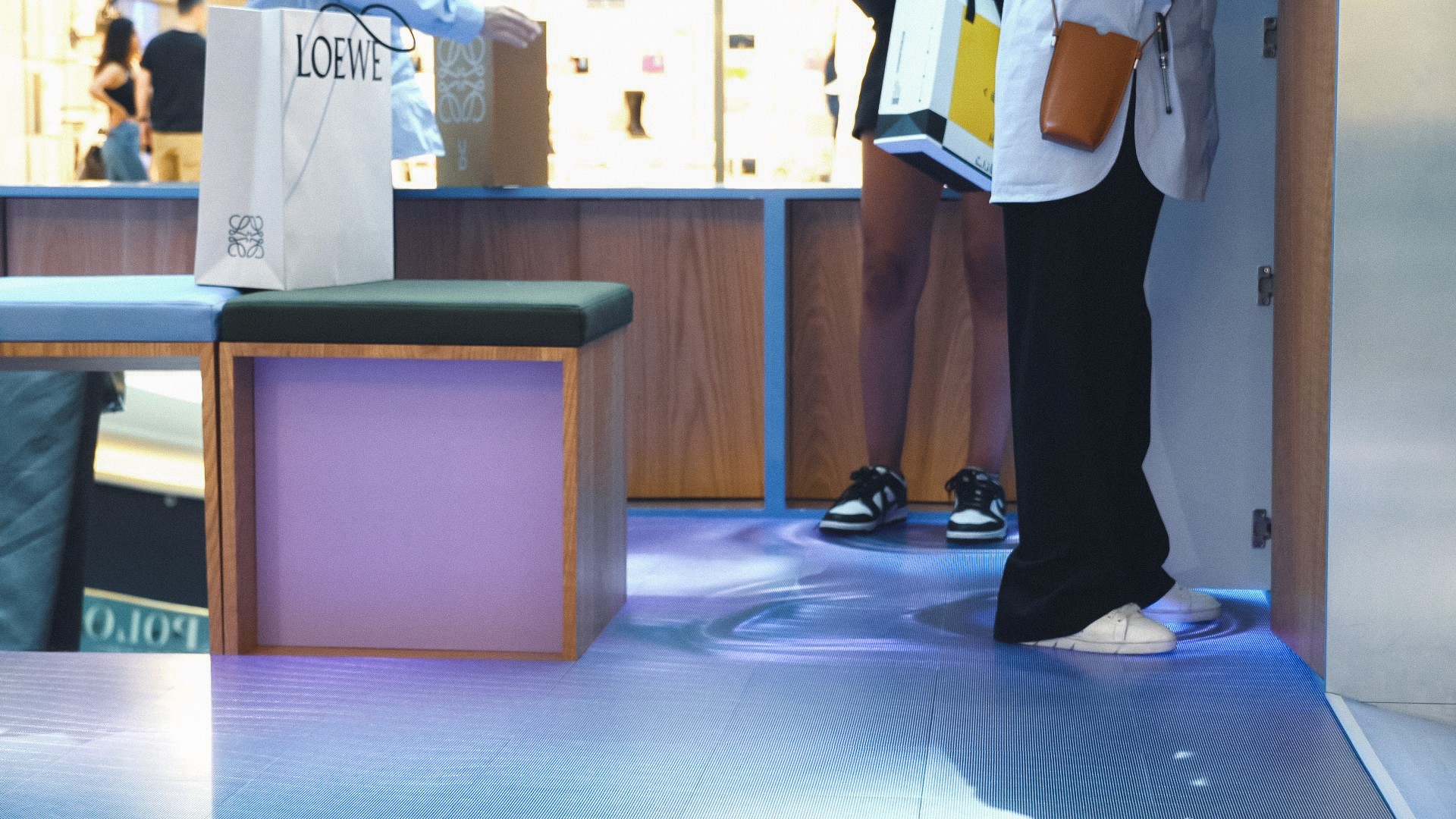 interactive-floor-for-loewe