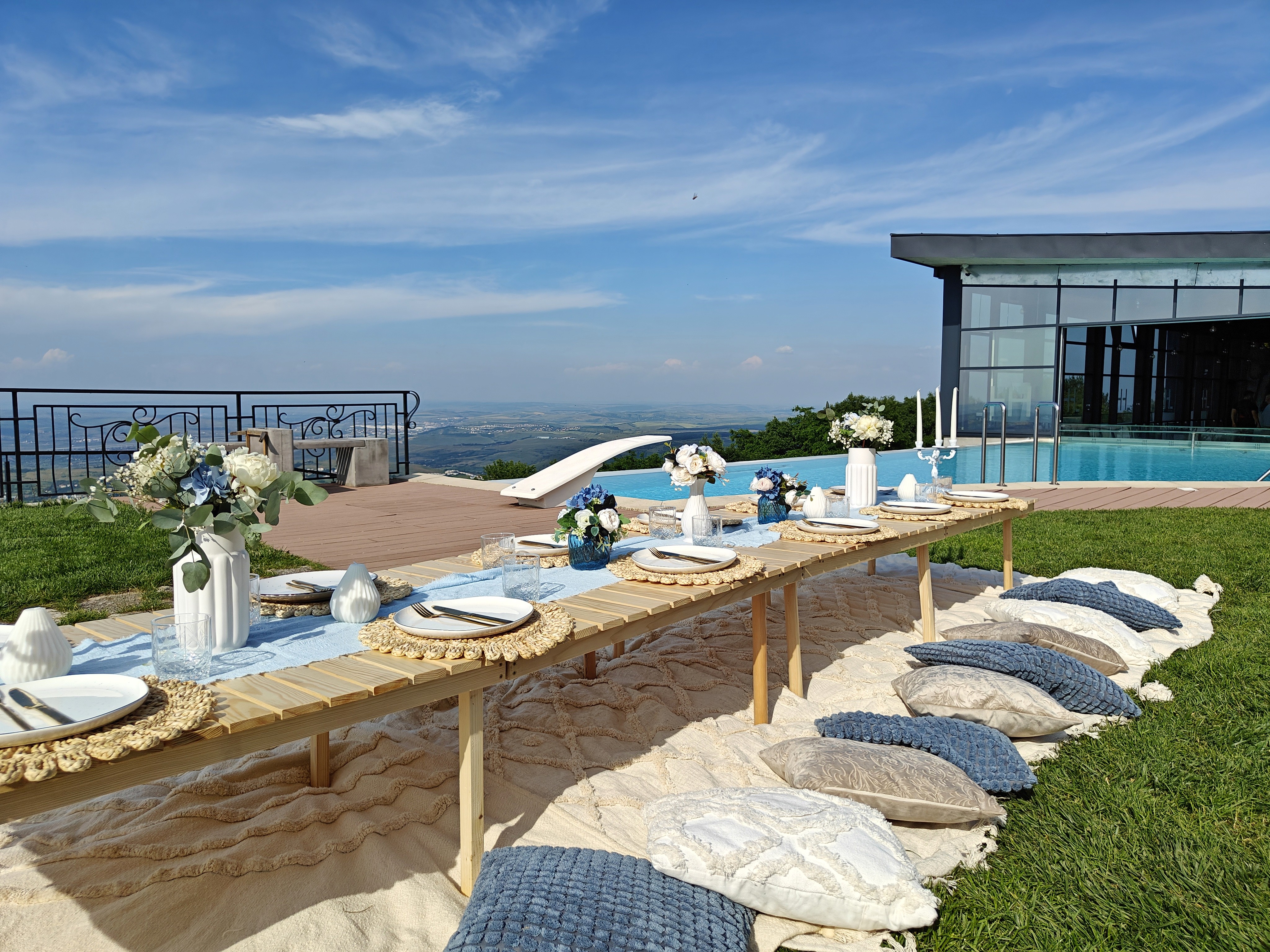 Locație Evenimente Cluj · HillHouse pool & Lounge 