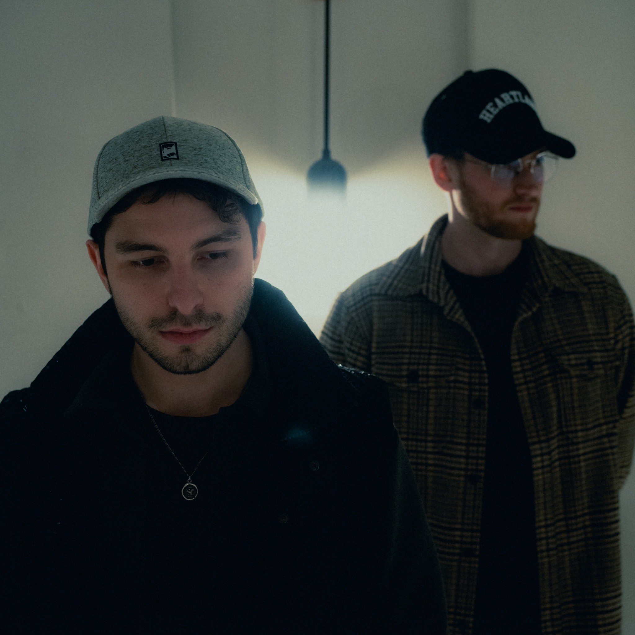 Picture of music artist duo SWIM