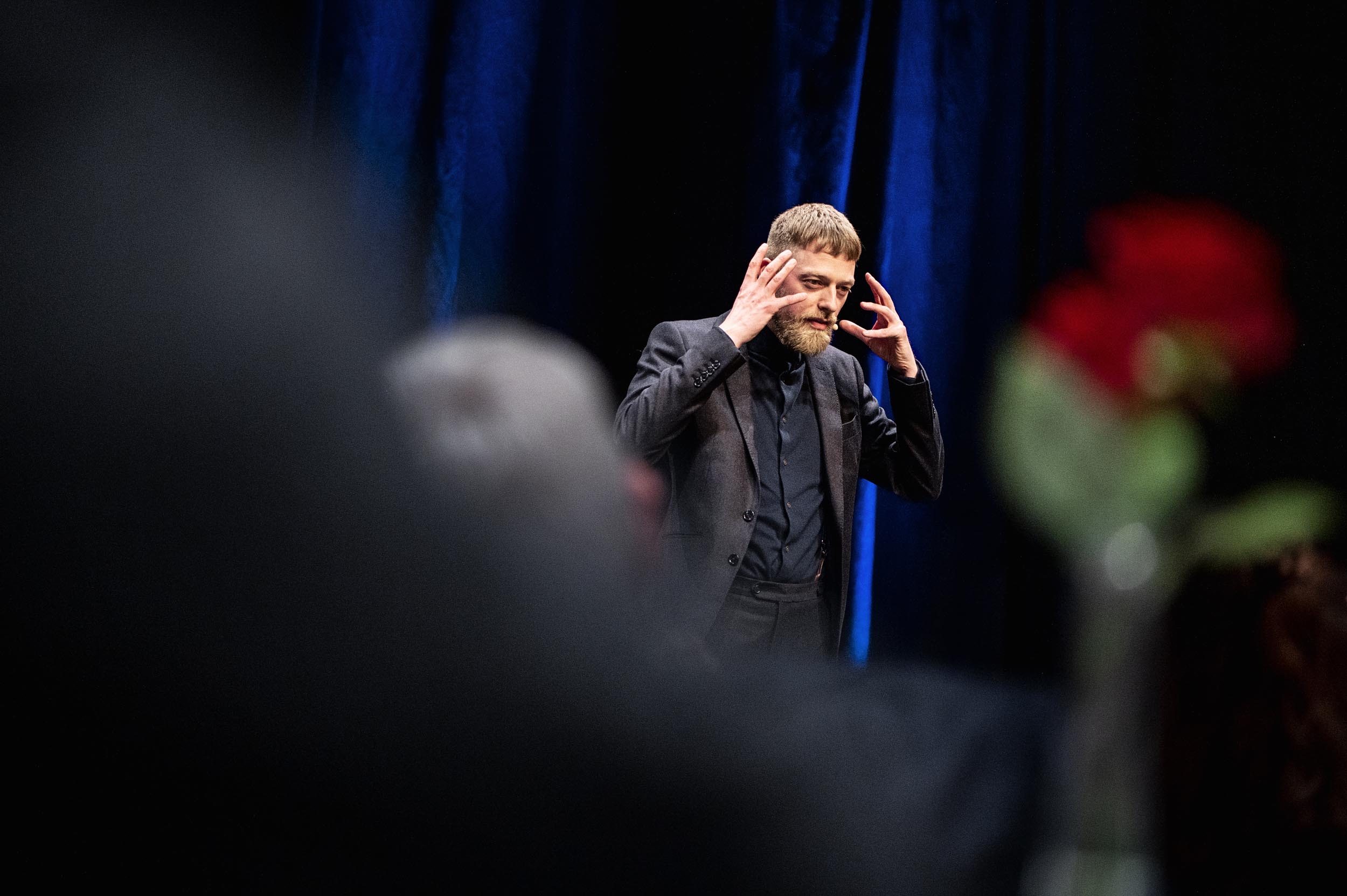 Professionel entertainer til julefrokost med wow-effekt