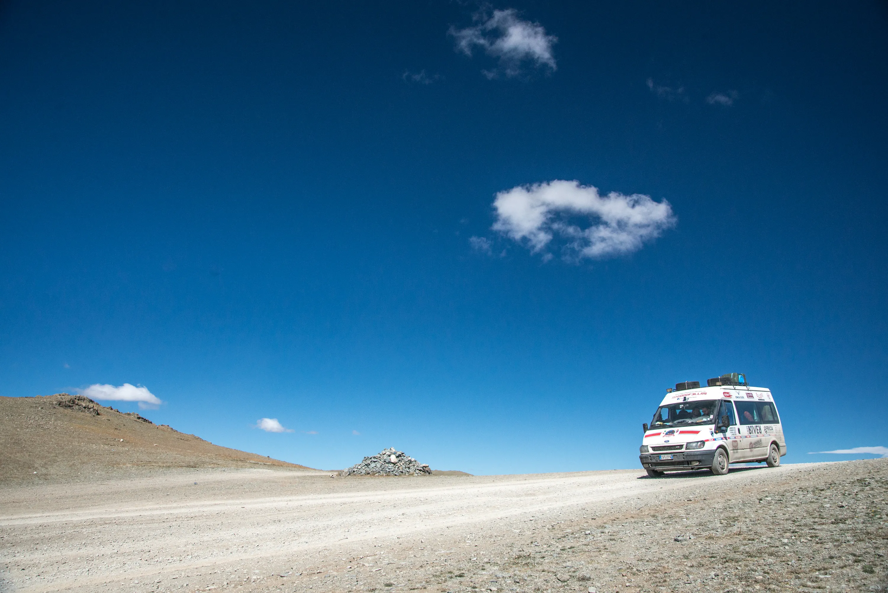 NGO Expeditions 12