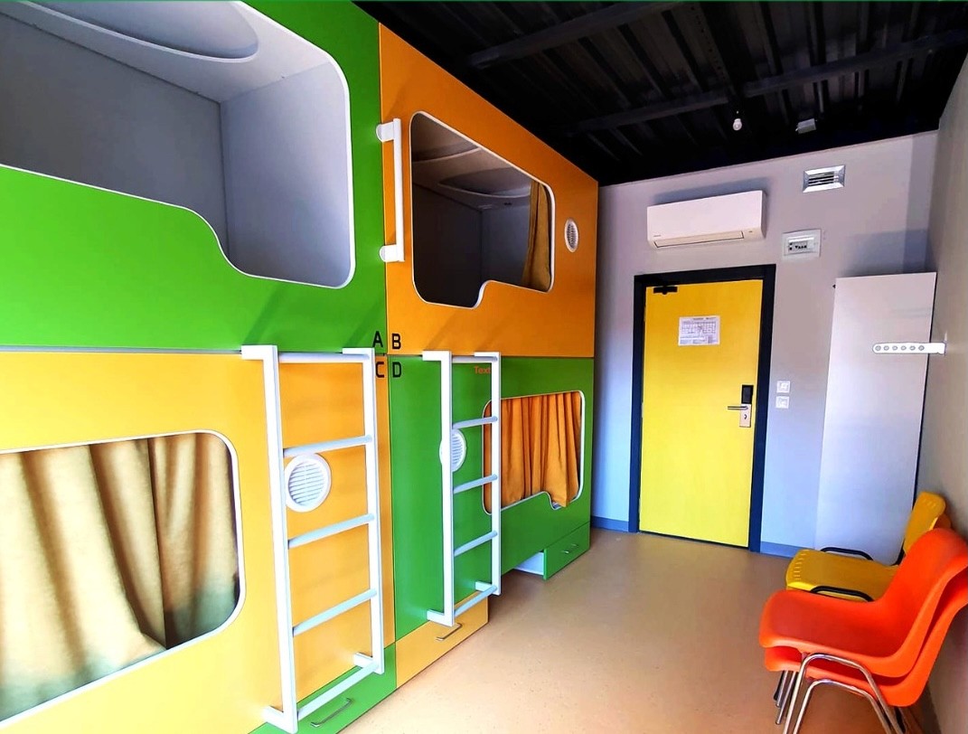 Green Cube Capsule Hostel bunk beds 