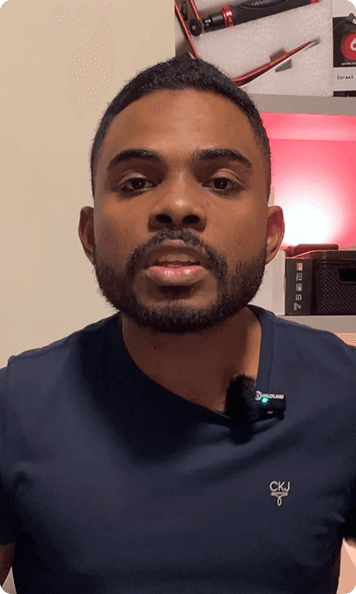 Instrutor explicando como conseguir clientes através do WhatsApp