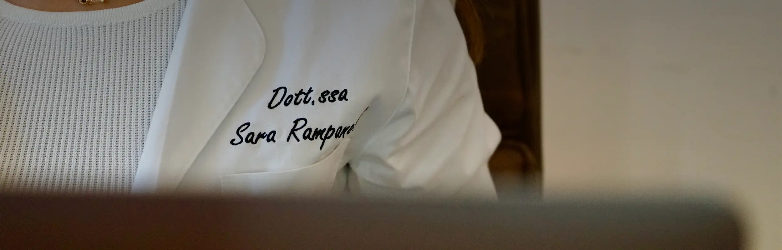 cover-pagina-servizi-closeup-divisa