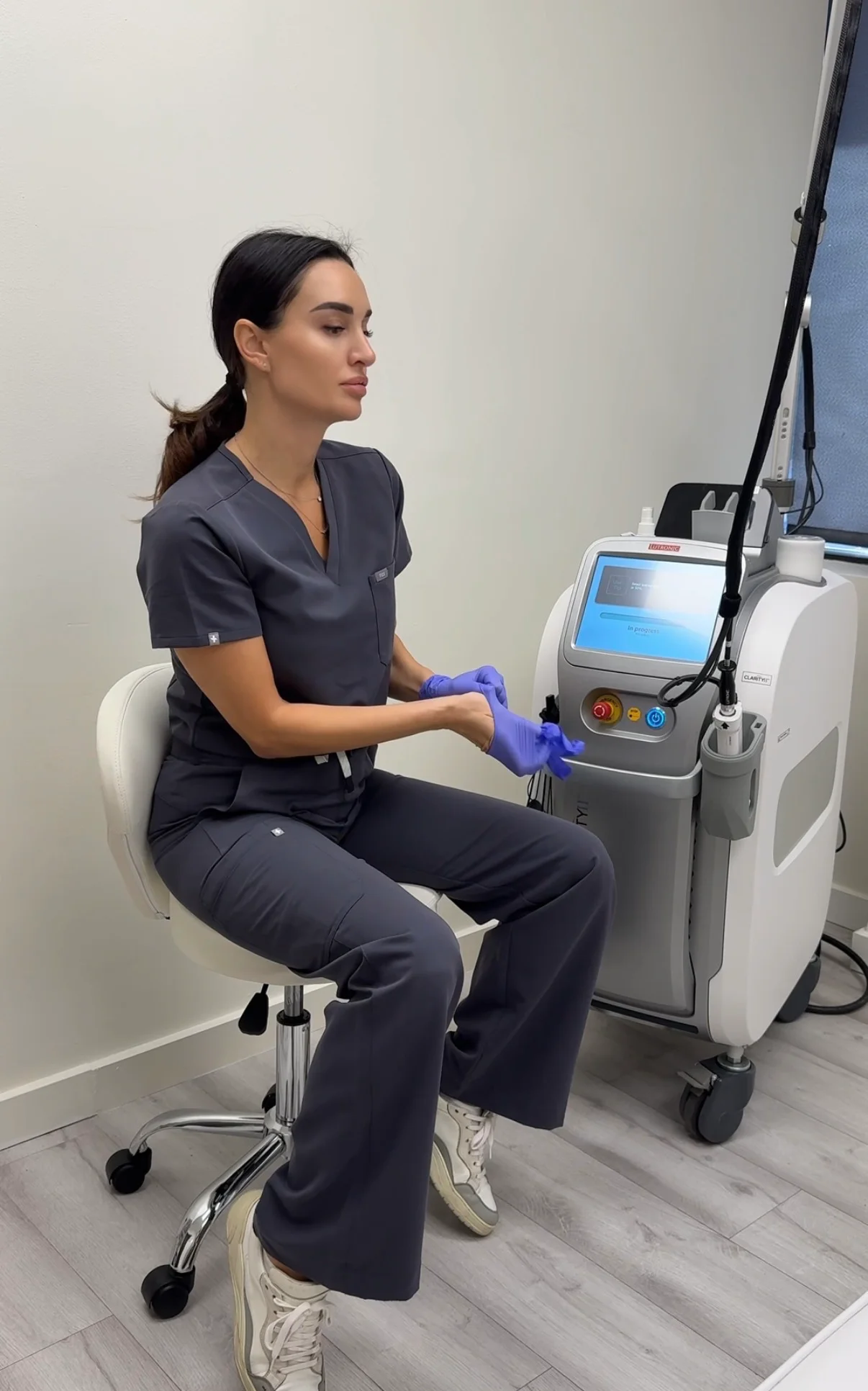 laser treatment Écou’s Laser NYC