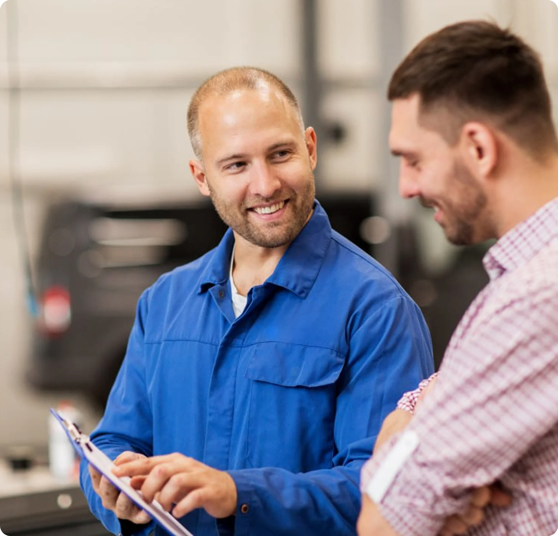 Pipewise technician talking with a customer