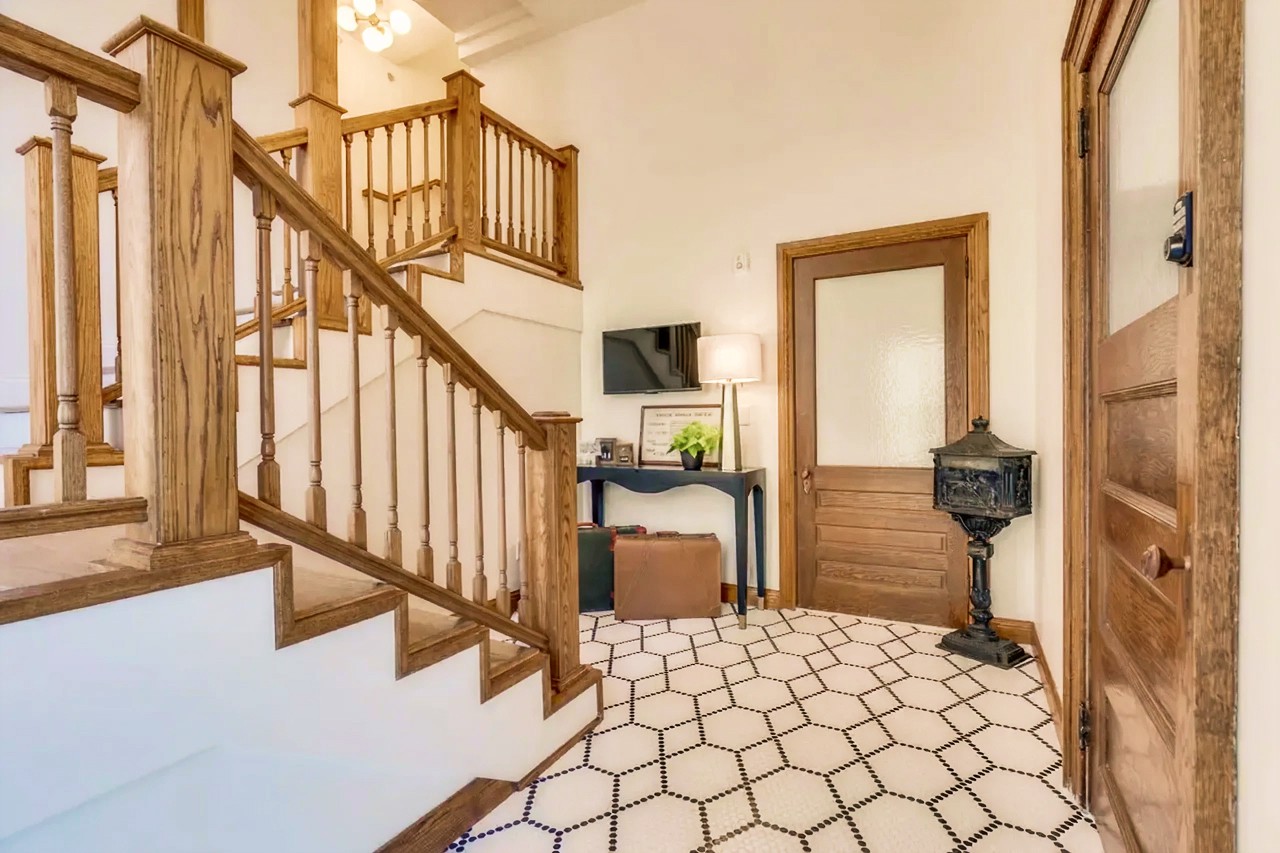 The Downtown Post hotel entryway