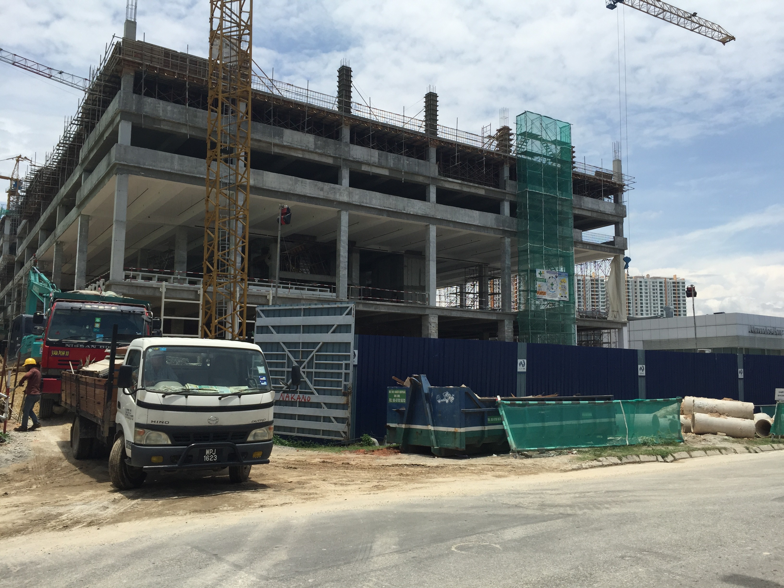 Asima Architects project Mercedes-Benz 3S Kinrara during construction phase