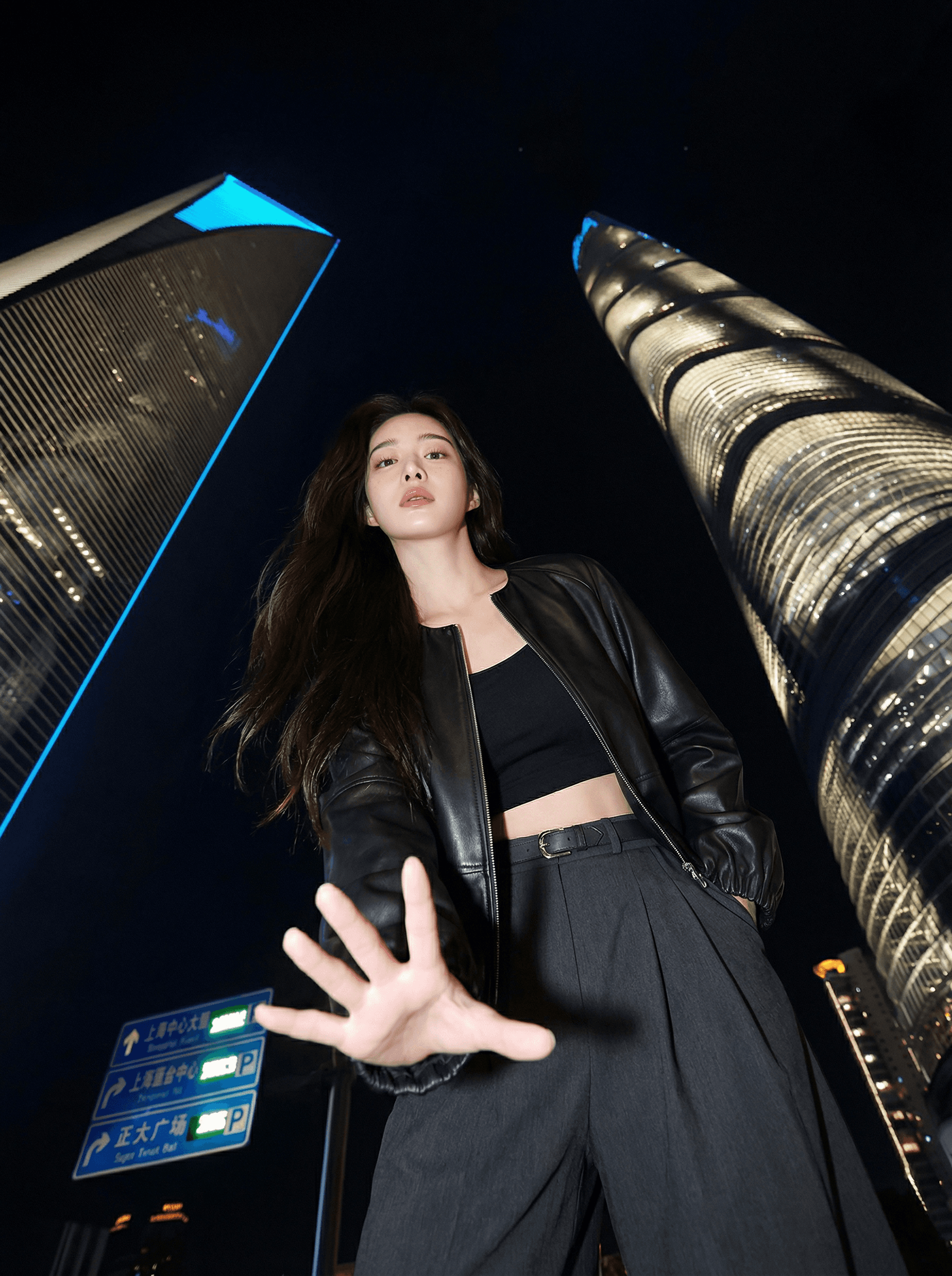 Black and white wave