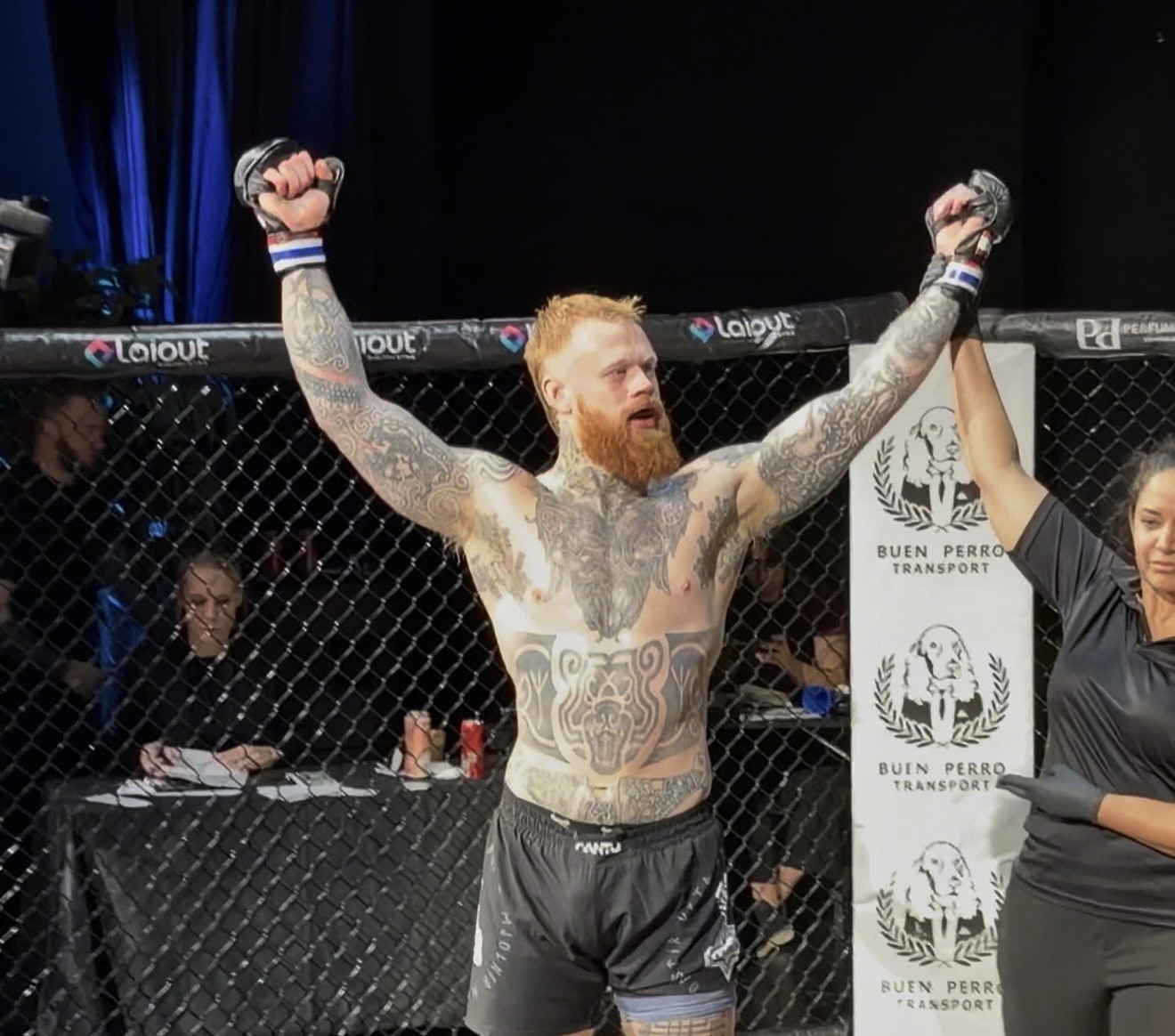 Julius Berndorf fagnar sigri