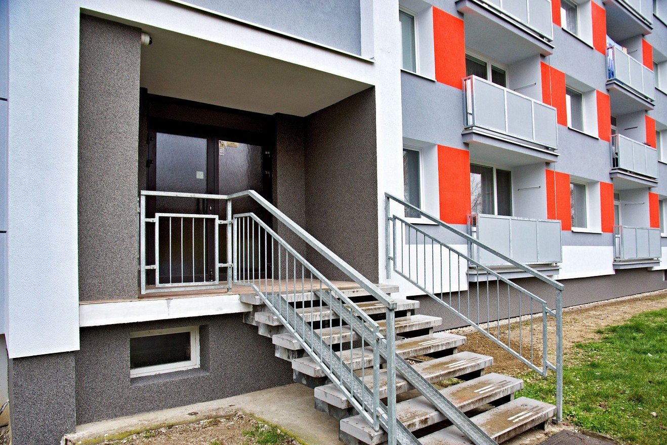 Revitalizace panelového domu