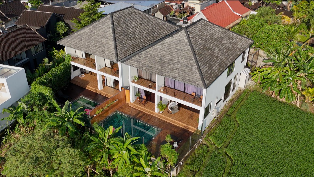 A 4-bedroom villa with a private pool in Canggu