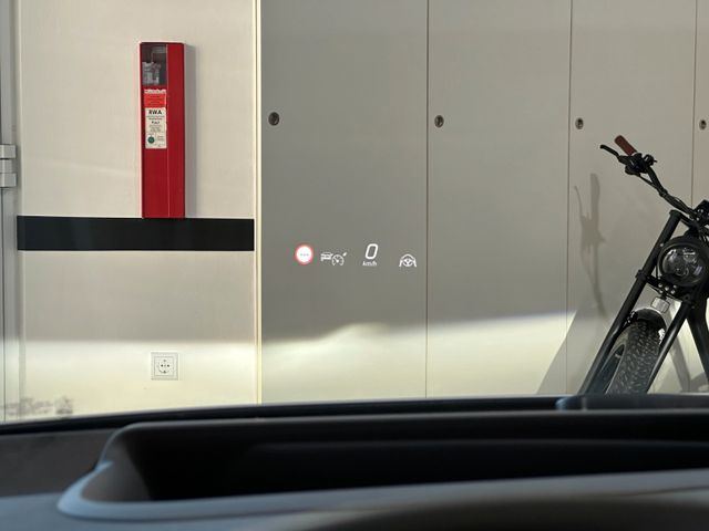 MERCEDES-BENZ EQS 2022 SILVER Gebrauchtwagen - Galeriebild 16