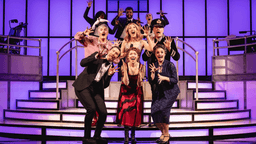 Kupte si vstupenky na Titanique do Criterion Theatre. Olivierem oceněná parodie na Céline Dion se potkává s Titanikem! Strhující komedie plná hitů včetně „My Heart Will Go On“.