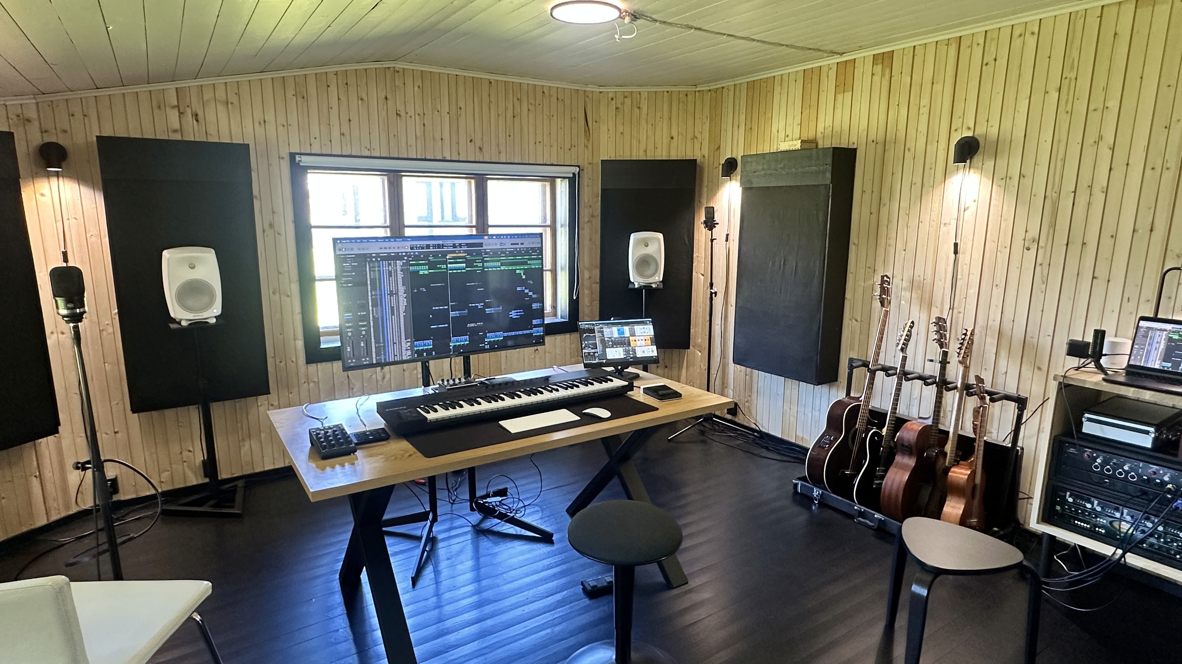 Studio Room