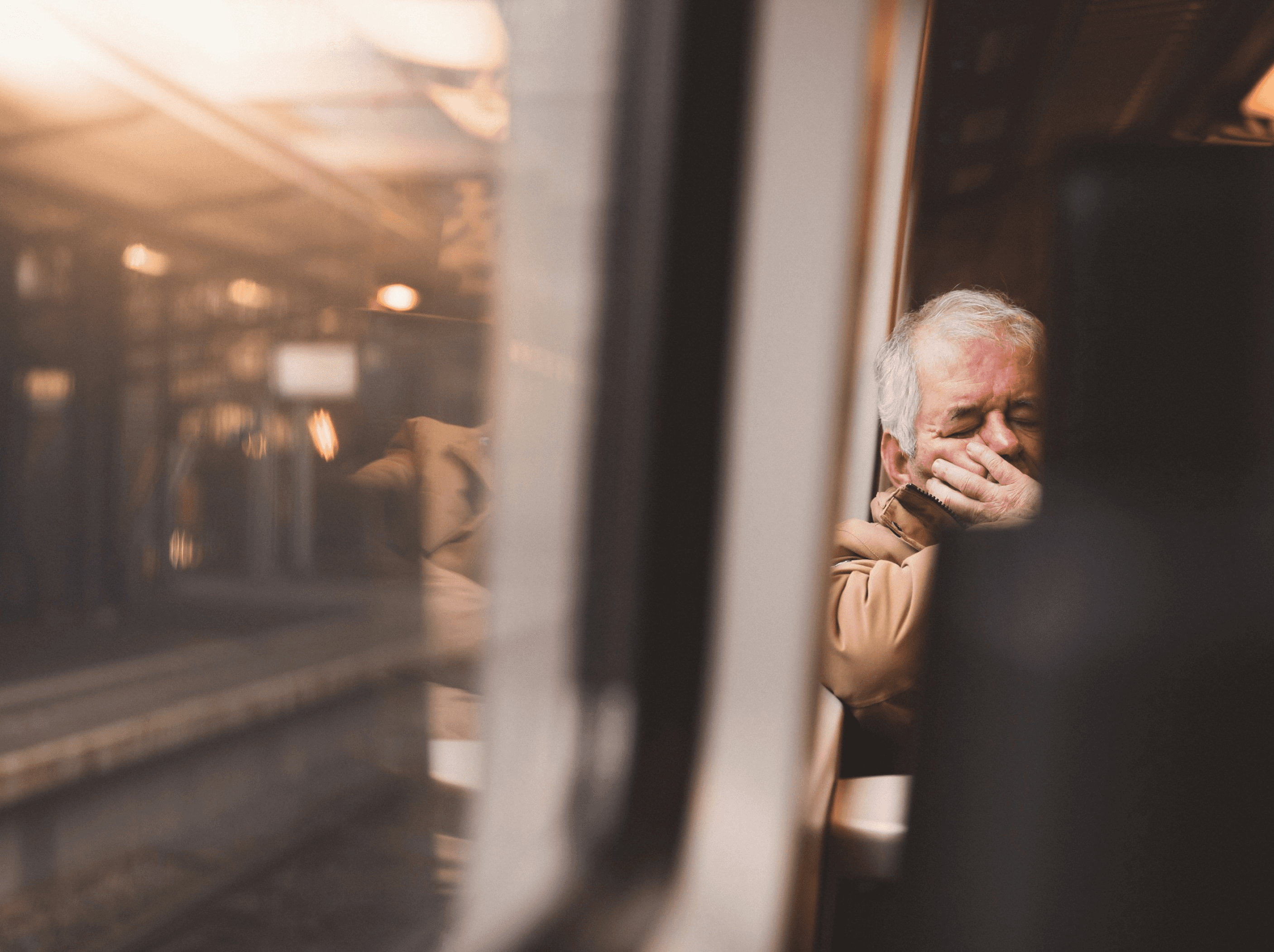 Dynamic picture of a cyclist riding downhill