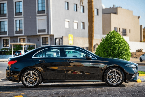 Mercede Car Hire Dubai Royal Car Collection
