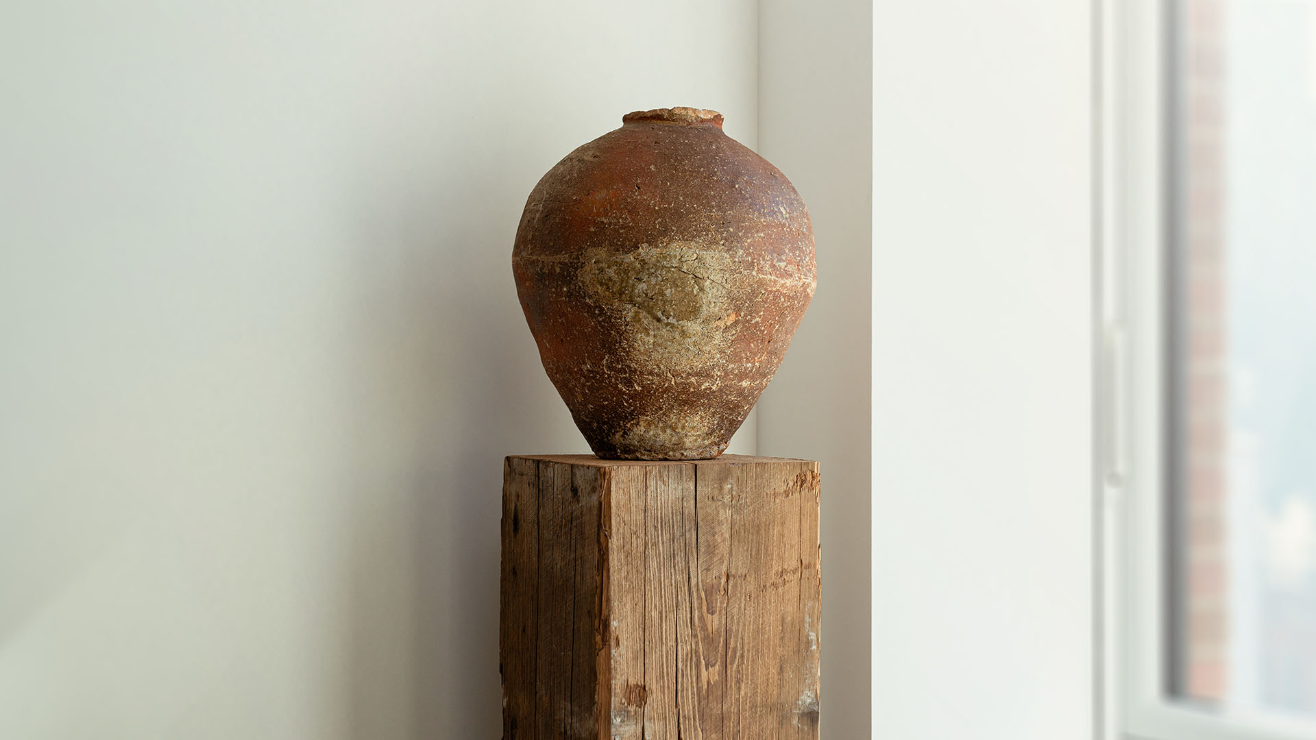 14th-century Shigaraki jar