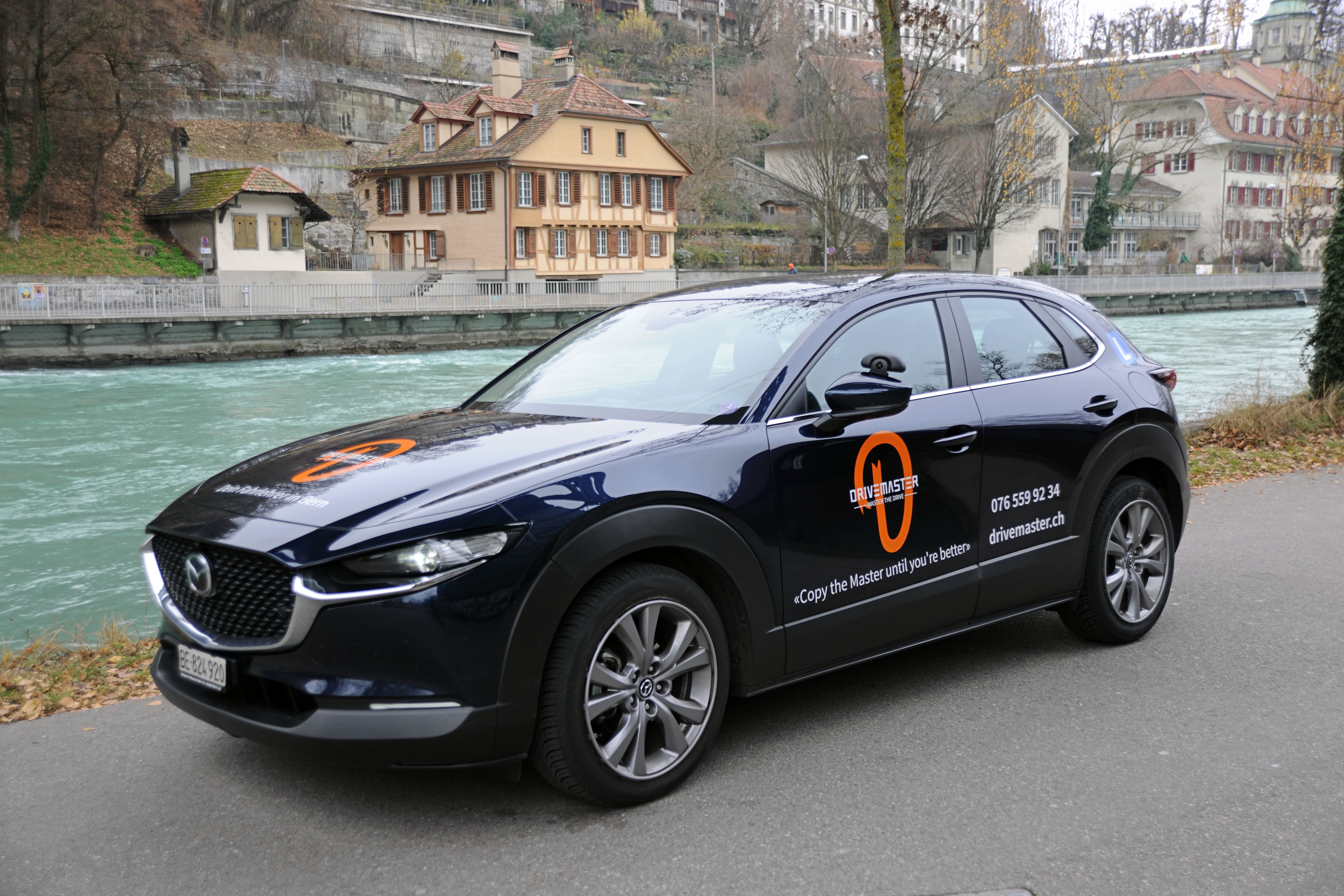 Bild vom Fahrschulauto der Fahrschule Drivemaster in Bern