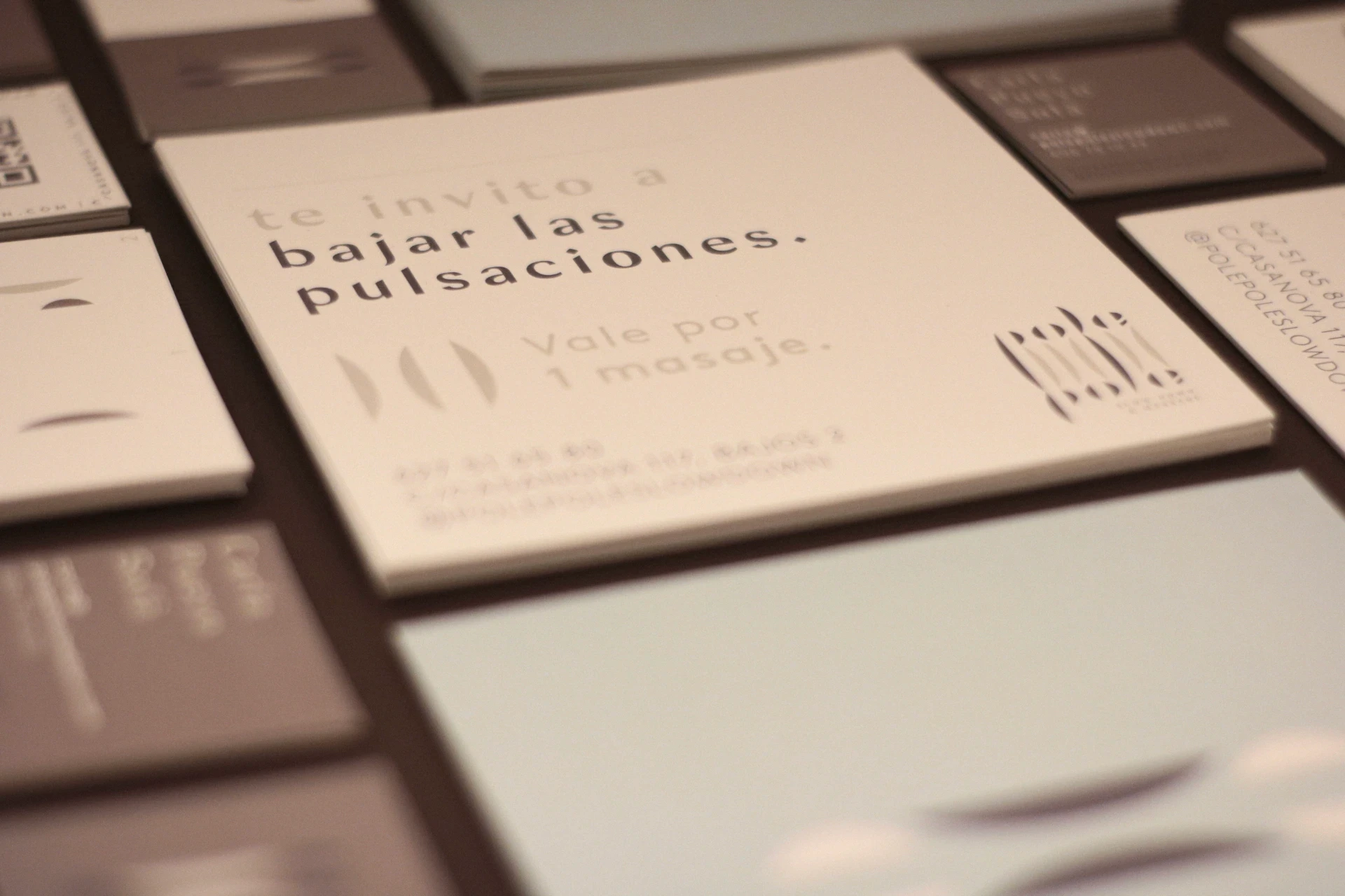Freelance graphic designer Barcelona: Pole Pole brand identity & logo design.