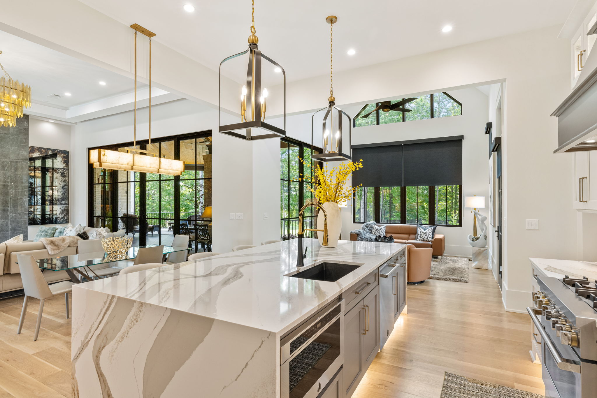 atlanta custom home kitchen