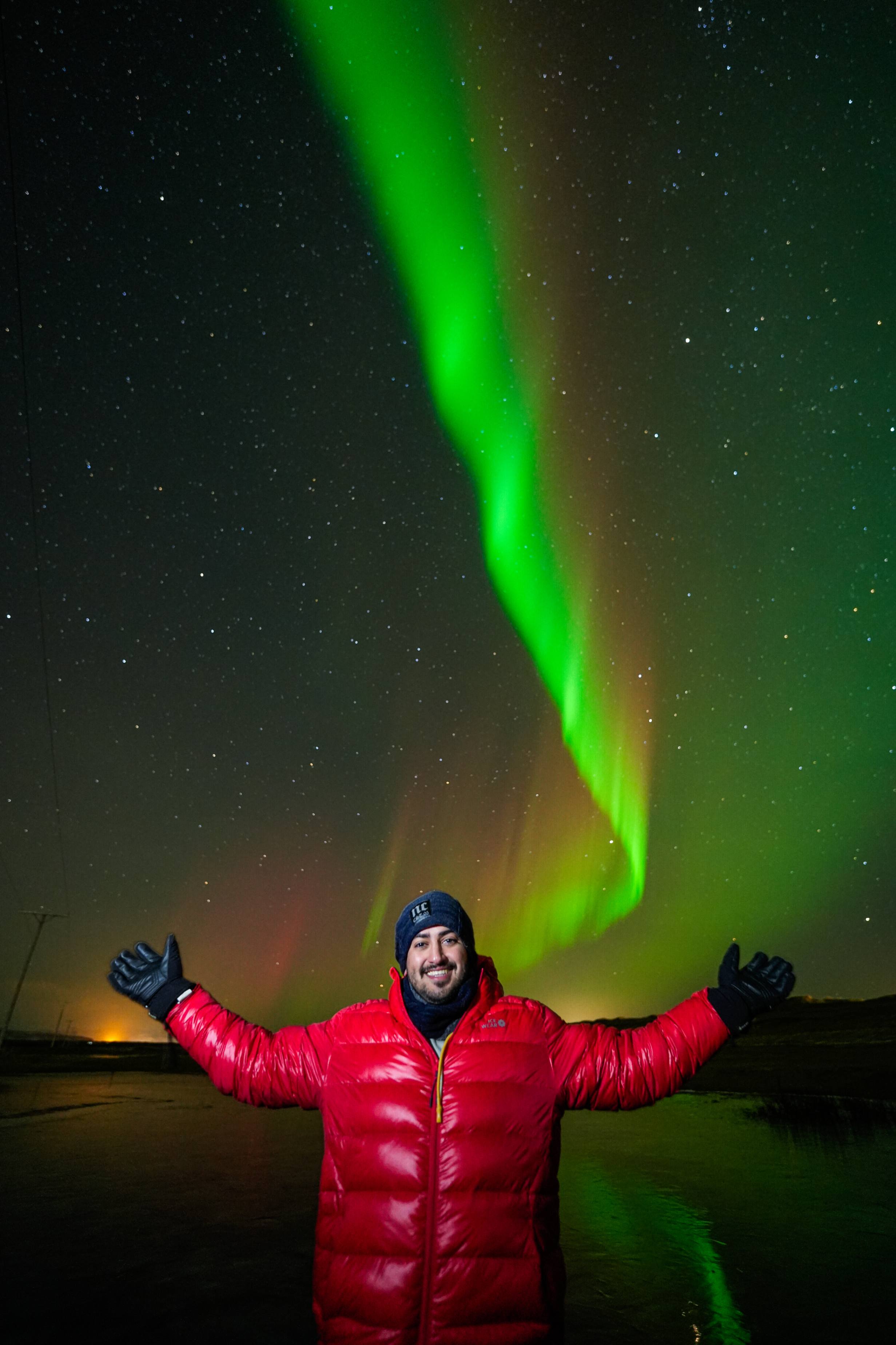 Northern Lights tour photography from Aurora Experts in Iceland, featuring guests beneath the aurora, winter landscapes, and vivid skies over remote Icelandic locations.
