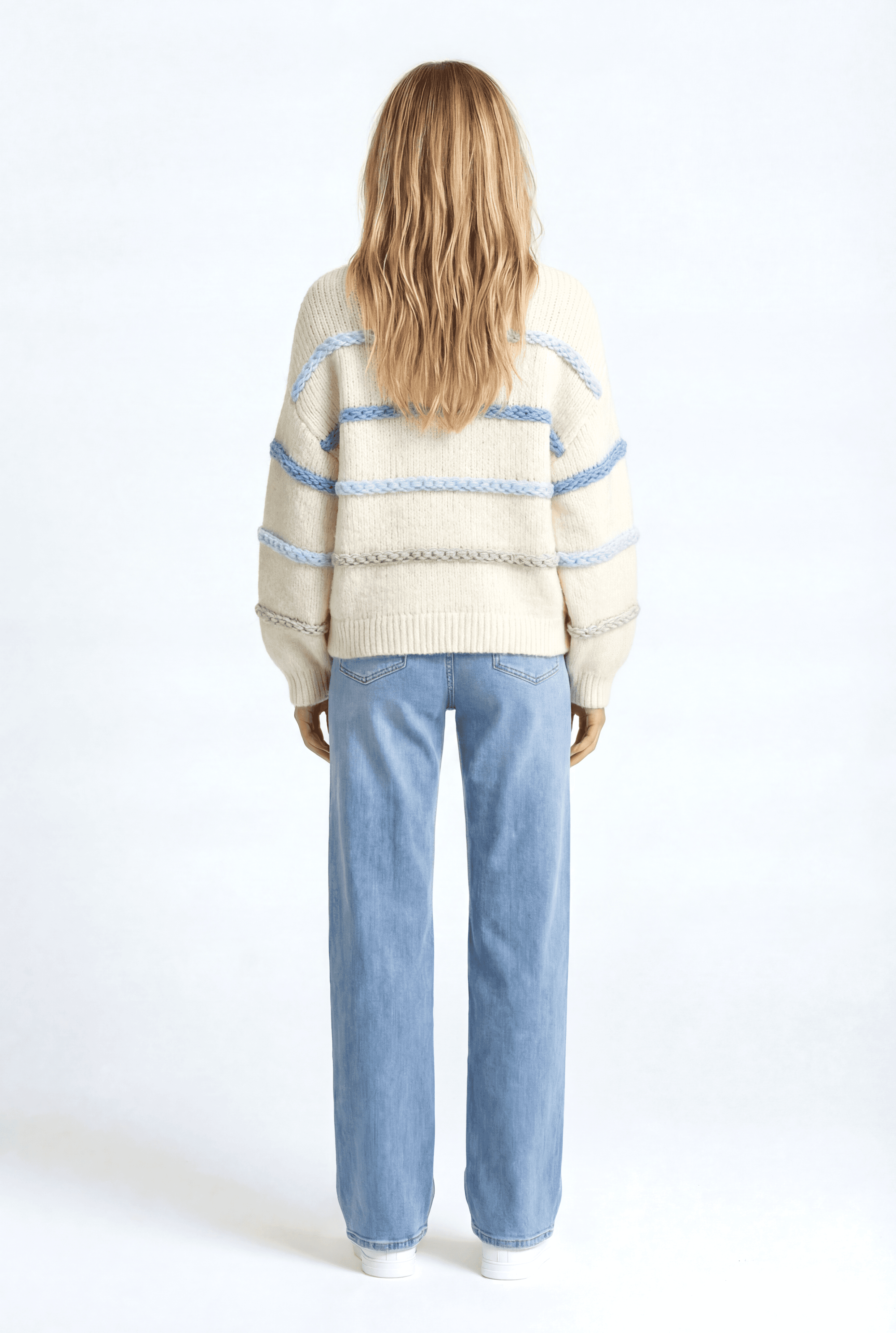 Multiple pose options for AI fashion models: front, back and side views to showcase clothing details. Compliant to marketplace e-commerce photography standards.