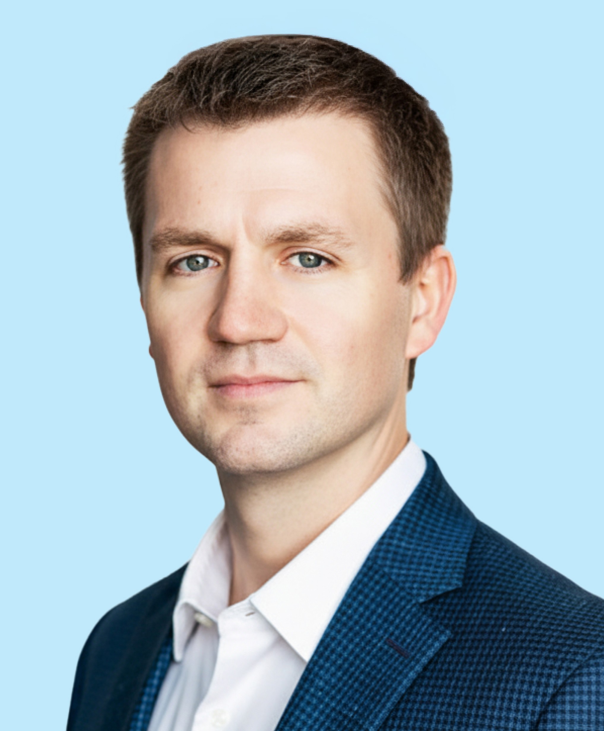 Adam Hansmann Headshot