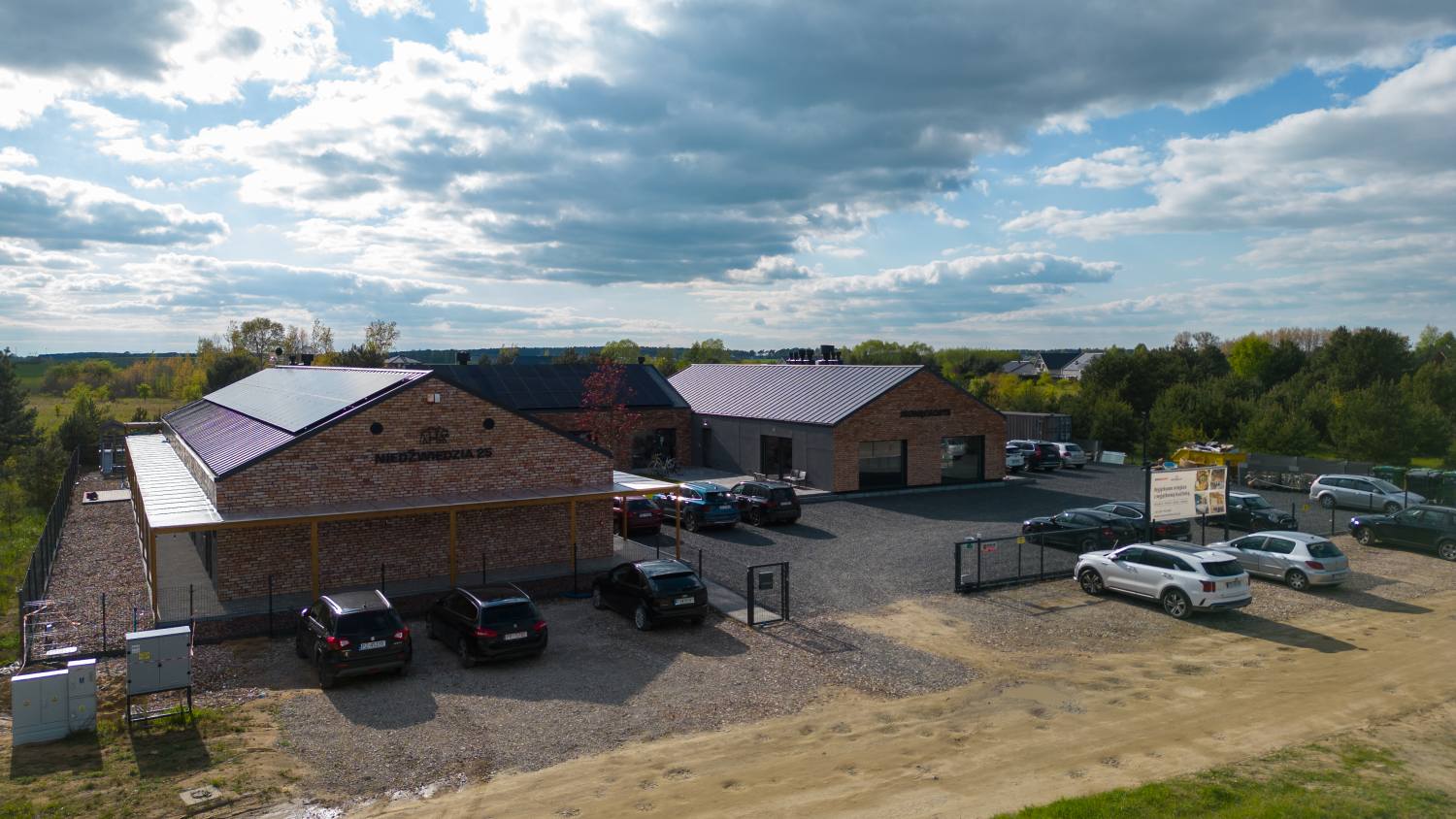 miejsce na negocjacje biznesowe Poznań obiekt z parkingiem