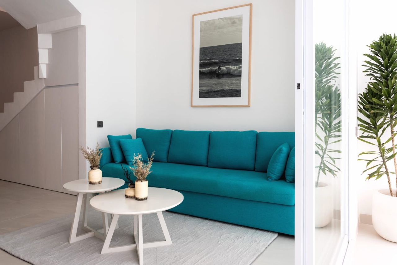 2-bedroom townhouse in Canggu (Batu Belig), located 700 meters from the ocean, featuring a private pool and terrace