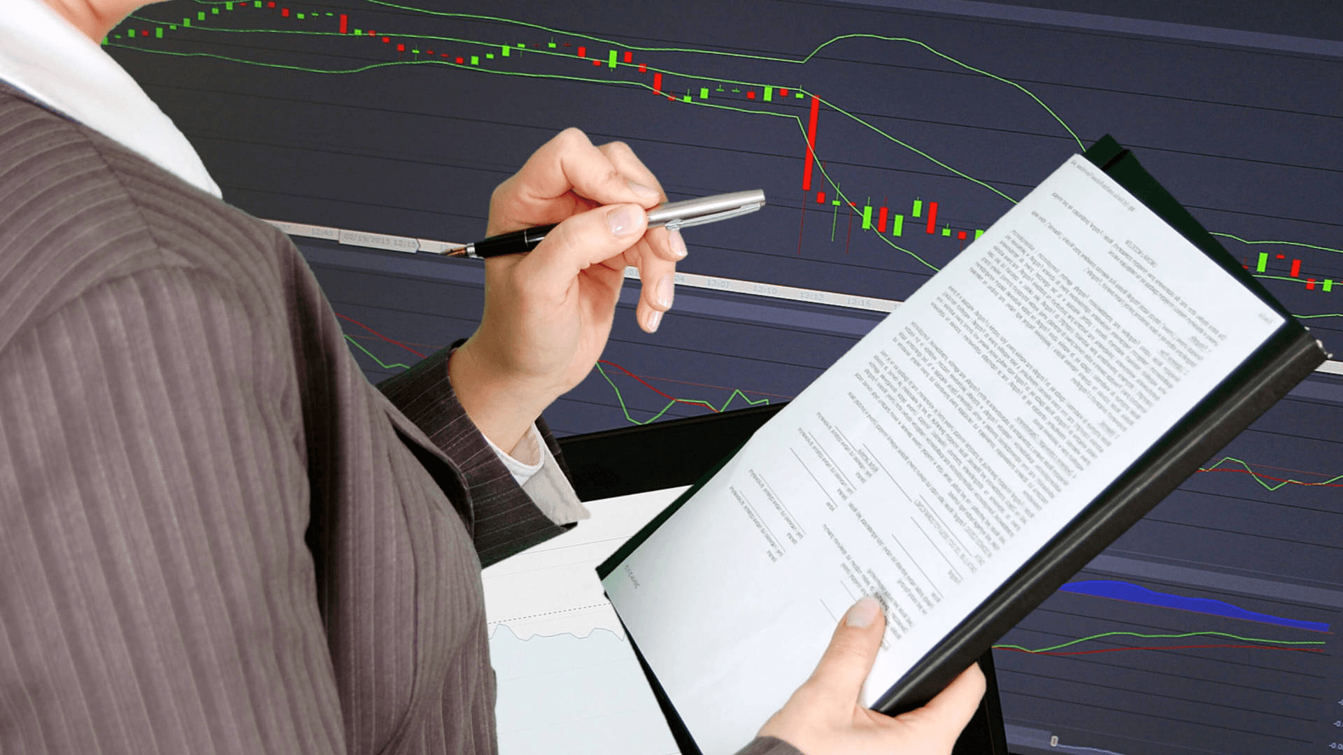 Analyzing financial market data charts carefully -  Onchain vs Offchain 