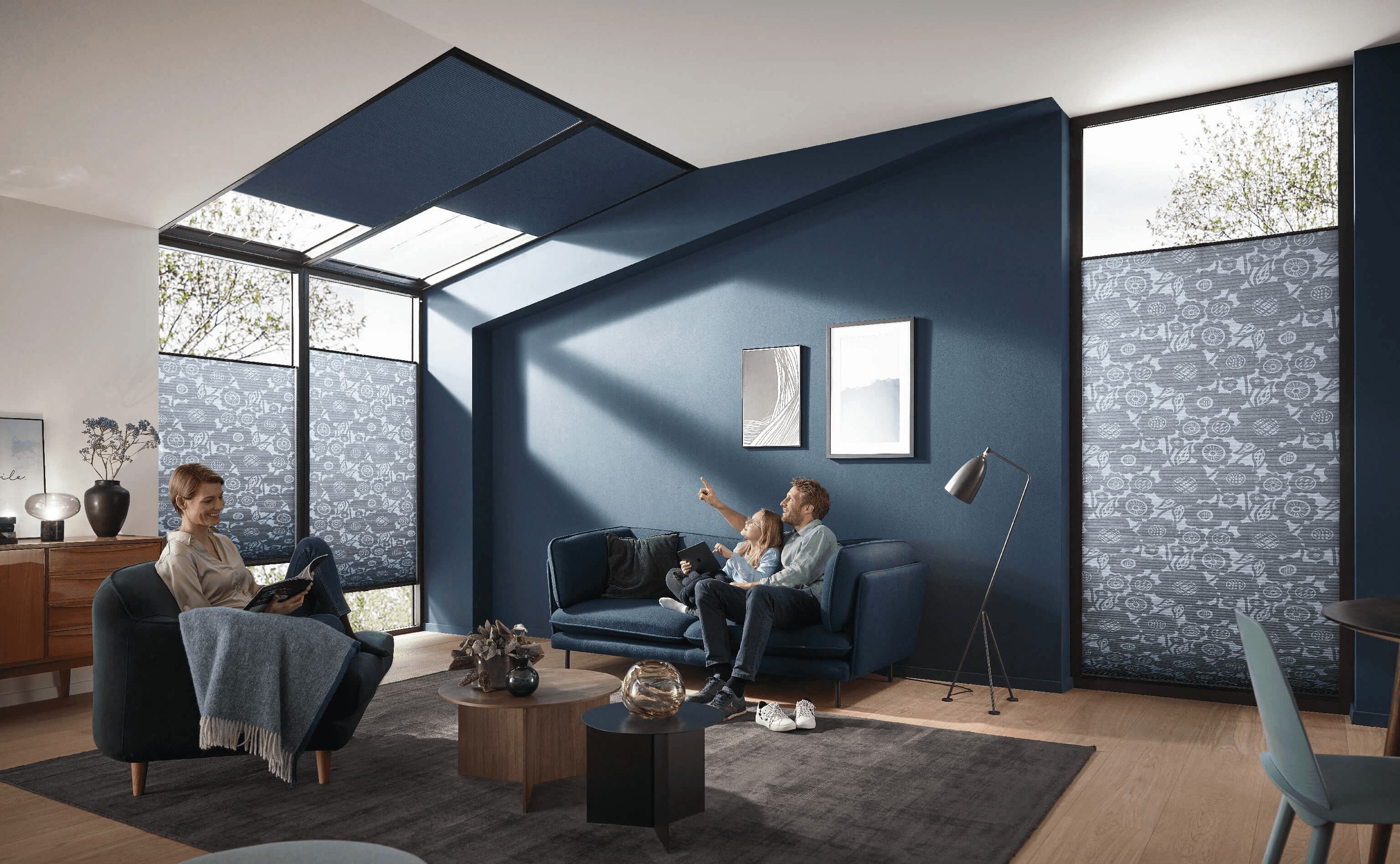 Moderne Terrasse in Gütersloh mit Sonnenschutz, Raffstoren und Insektenschutz. Maßanfertigung vom Handwerk in OWL.