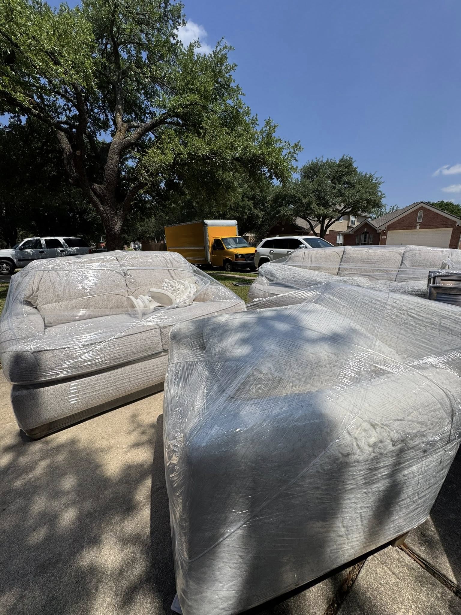 professional movers packing boxes and protecting fragile items in Austin TX
