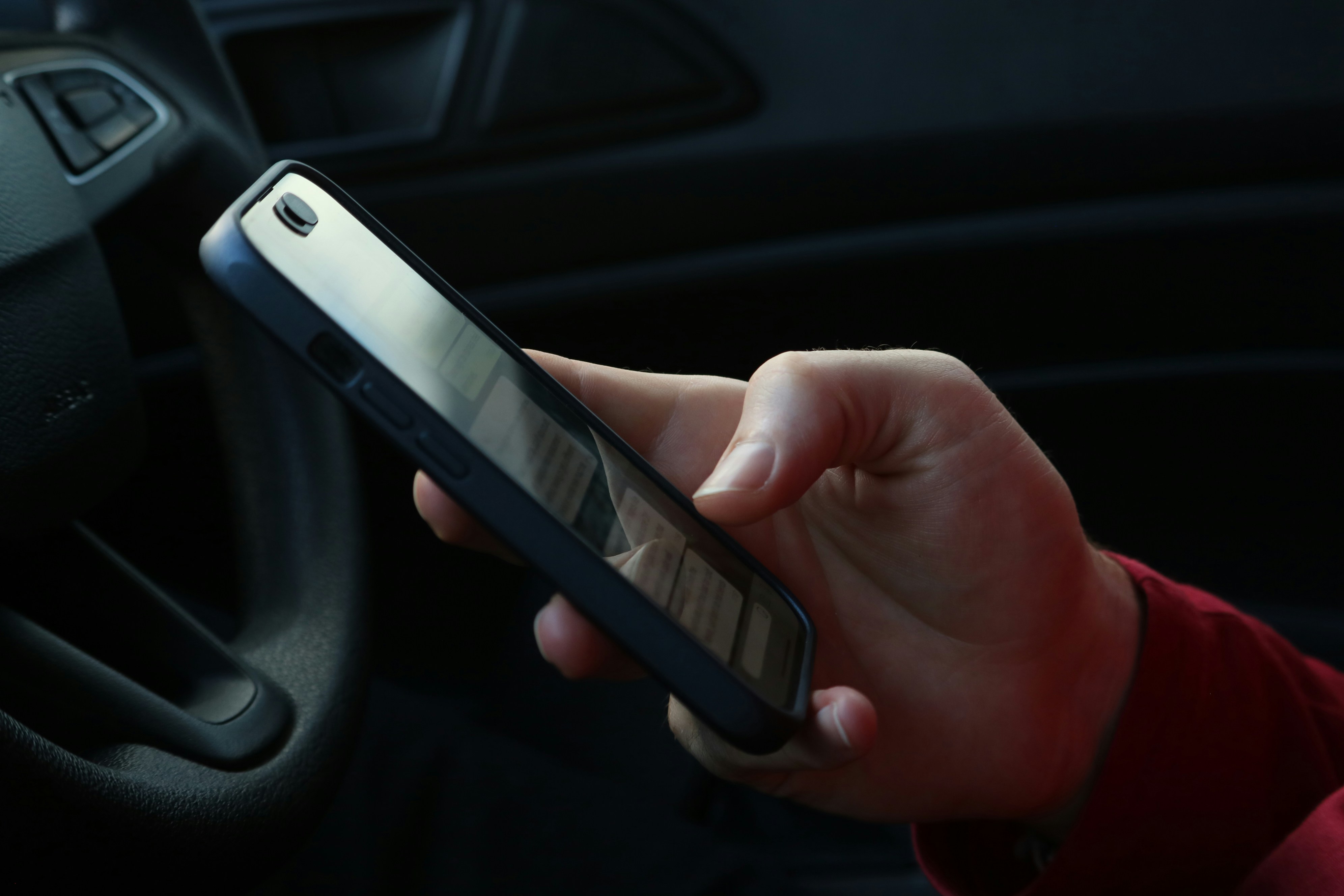 Texting behind the wheel 