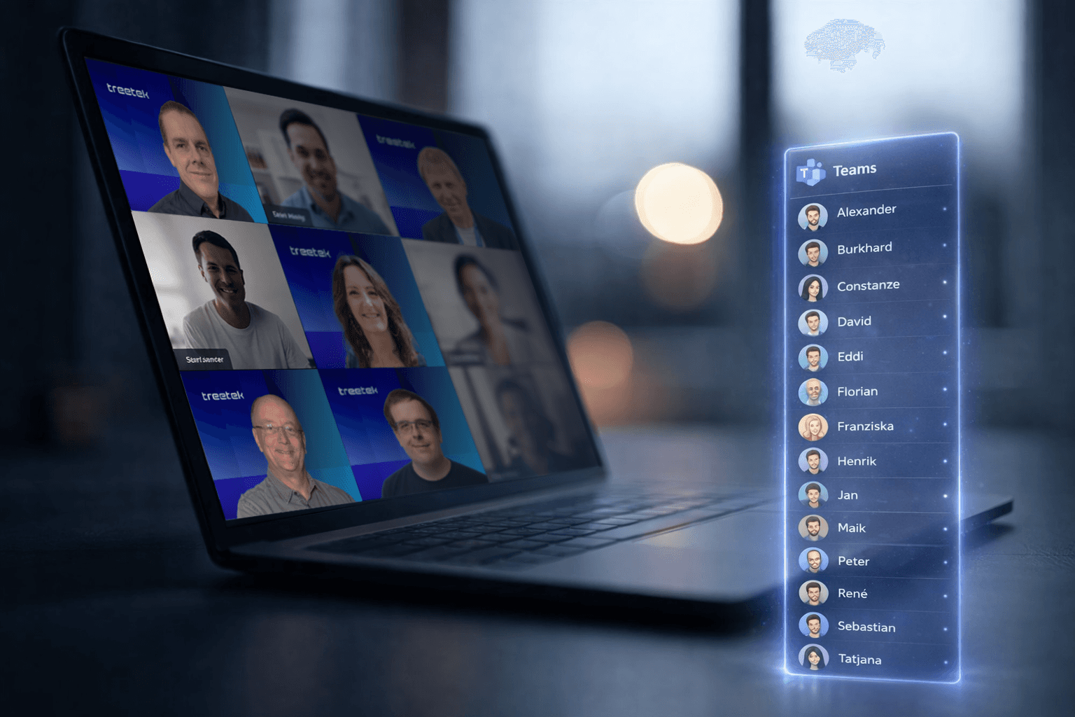 ein Laptop zeigt einen Screen mit einer Teamssession, dei mehrere Personen der treetek und Kunden abbildet