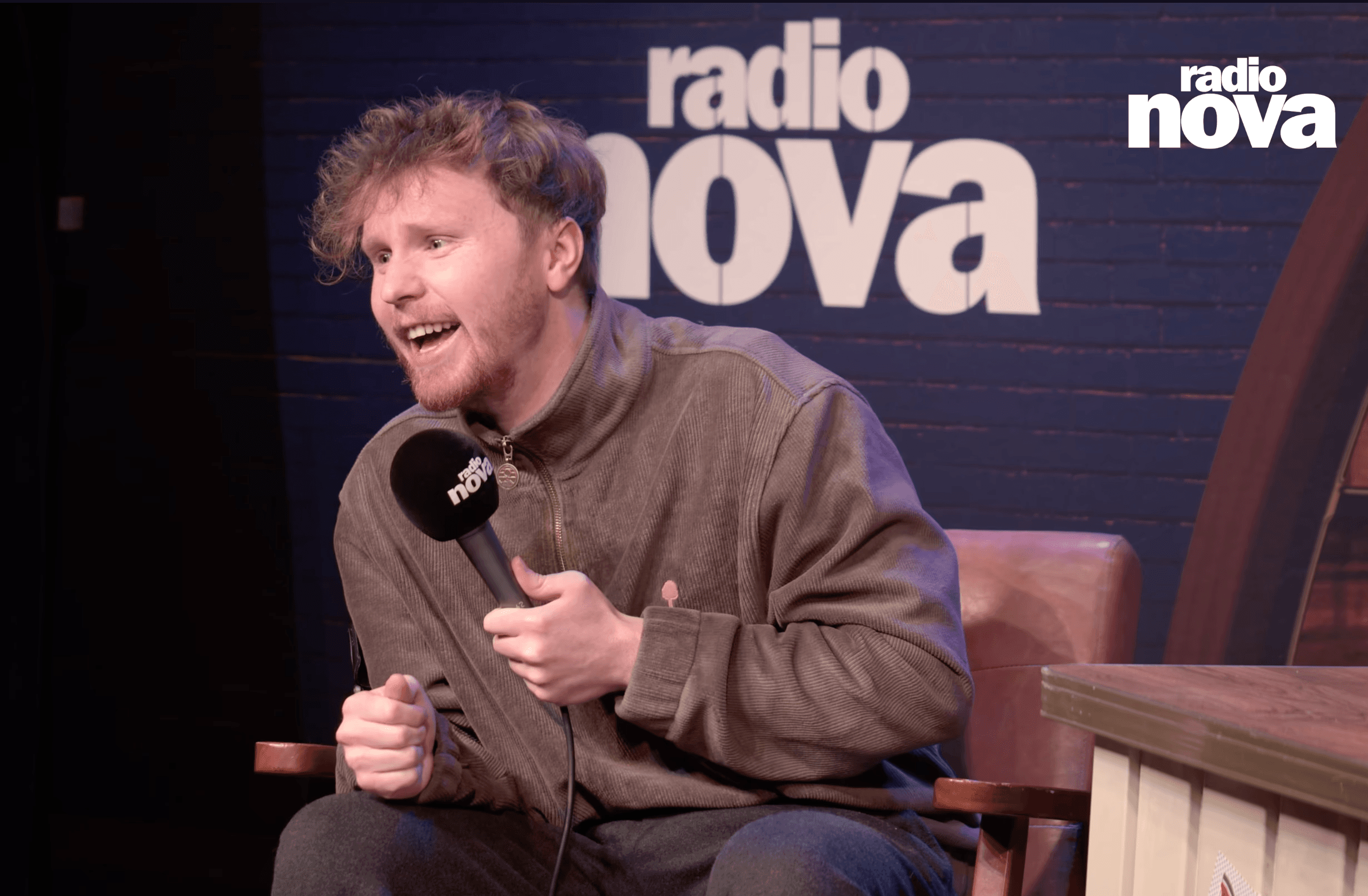 Jojo bernard en chroniqueur chez radio nova
