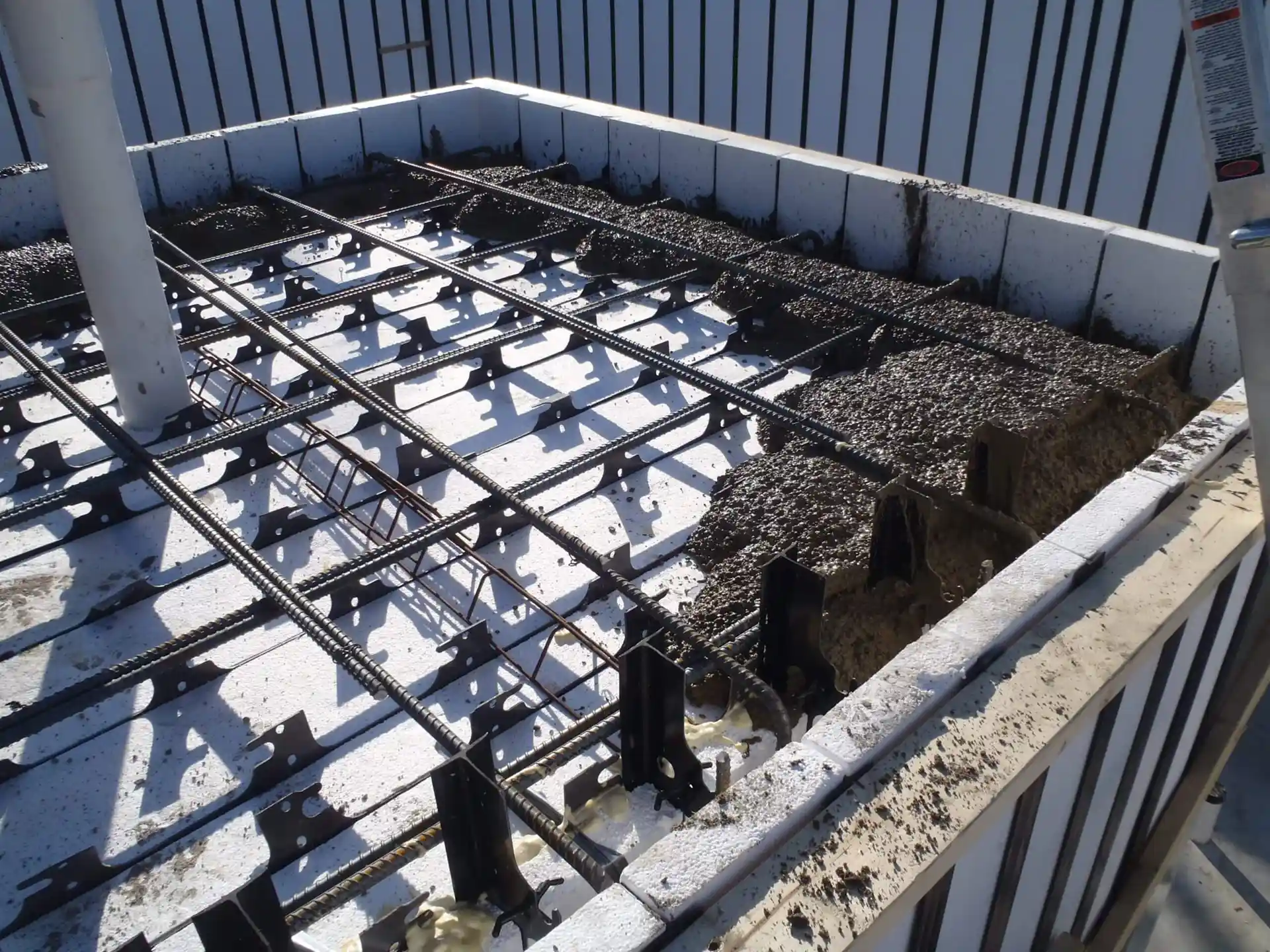 Vertical ICF interlocking system