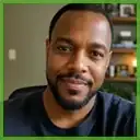 Elliot Warren profile image for reviews on our picture to drawing tool