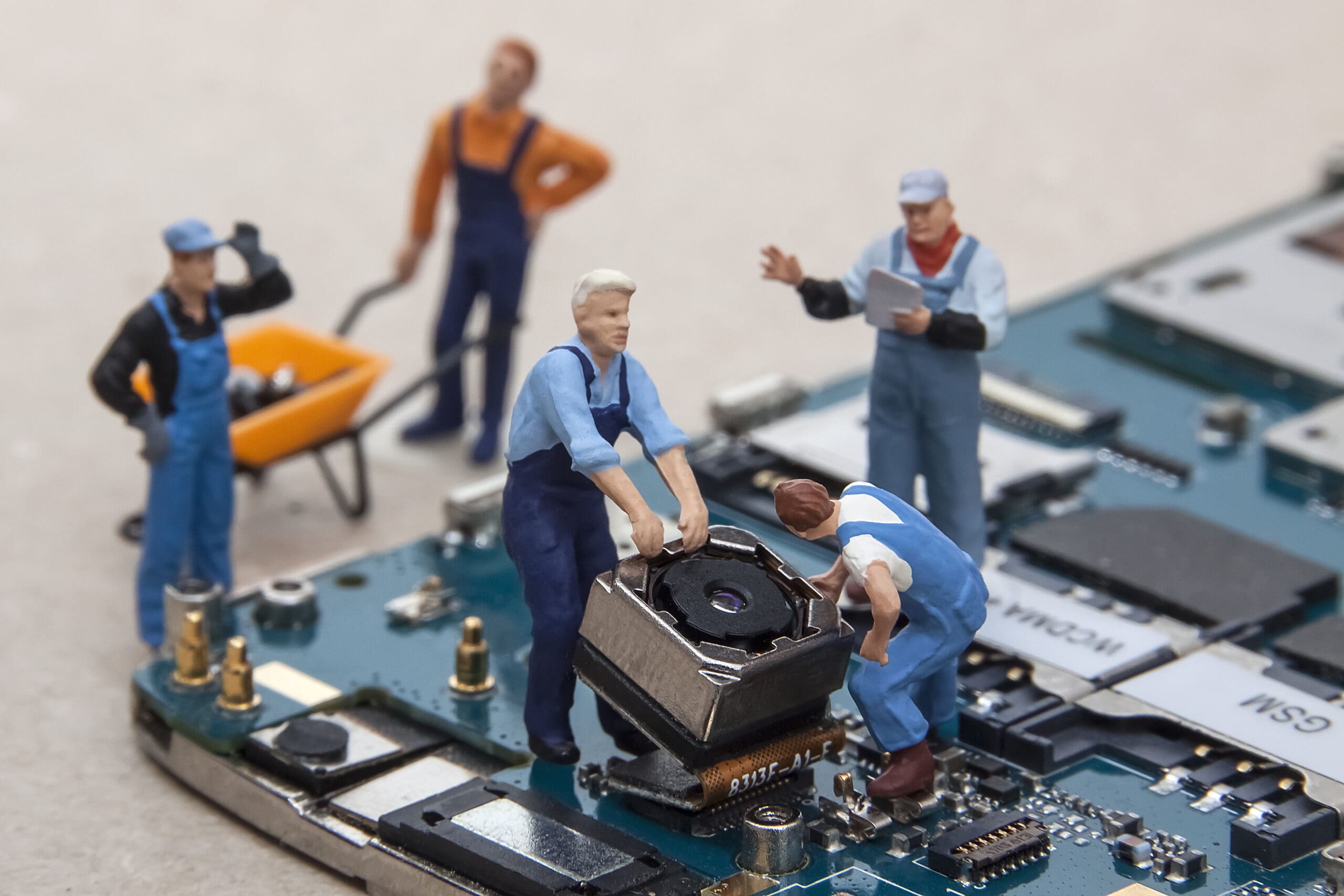 Miniature repair camera smartphone