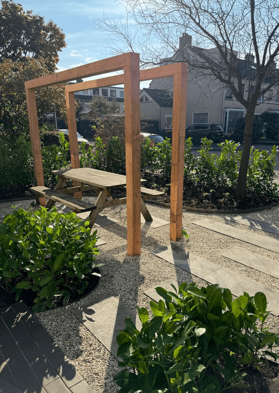 Tuinaanleg en houtwerk - Art gardens