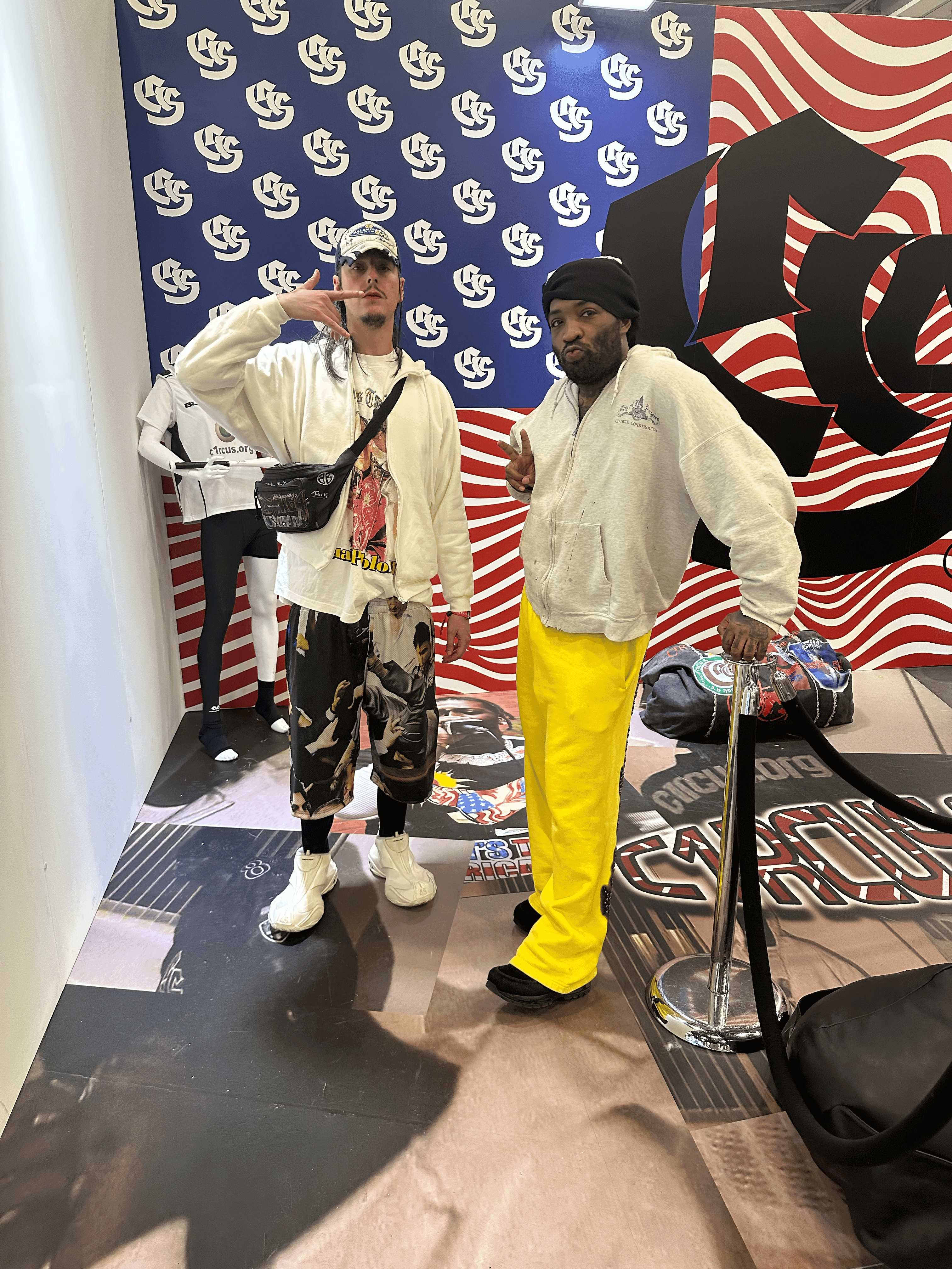 YOUTH OF PARIS WEARING C1RCUS