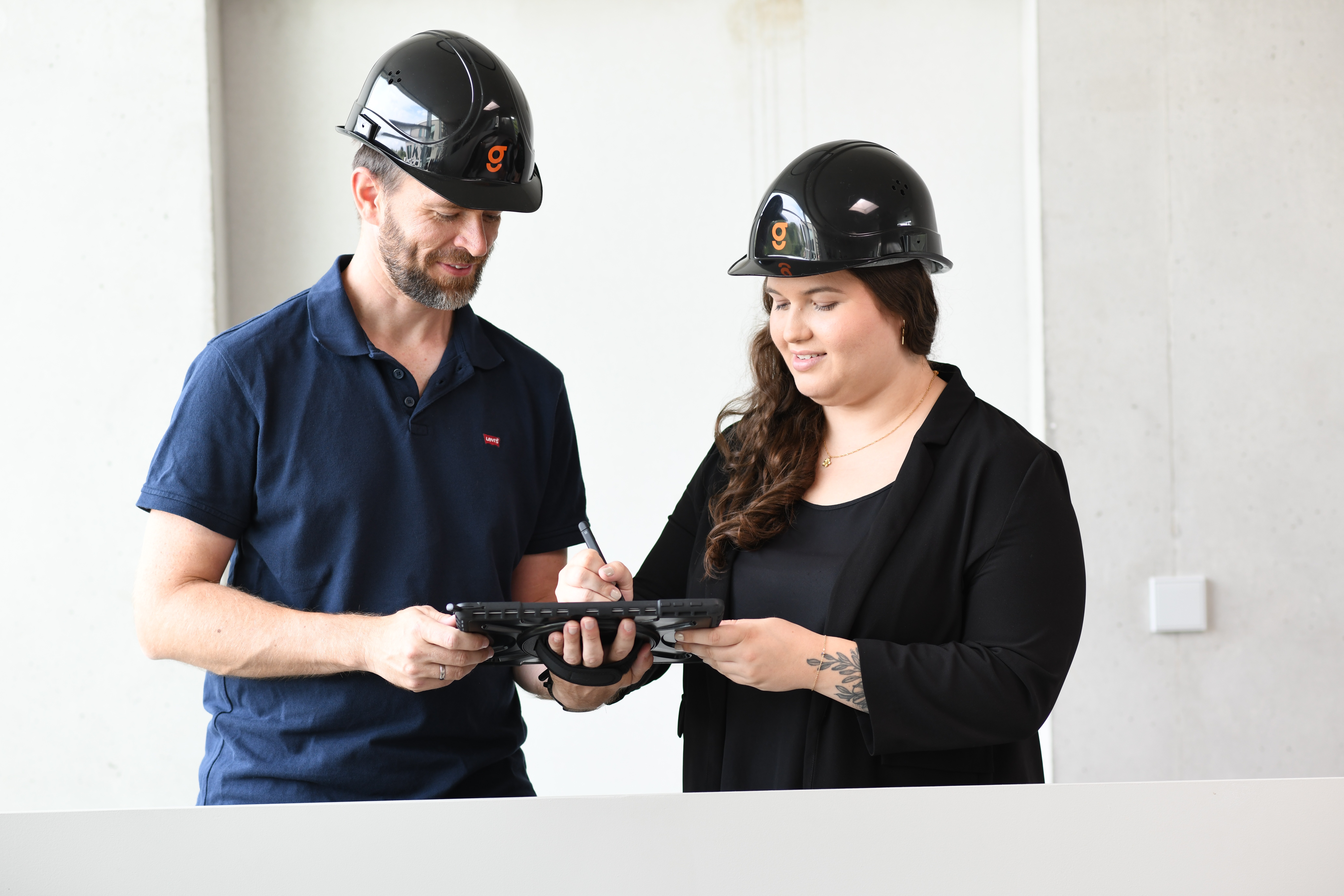 mp und cs mit helmen