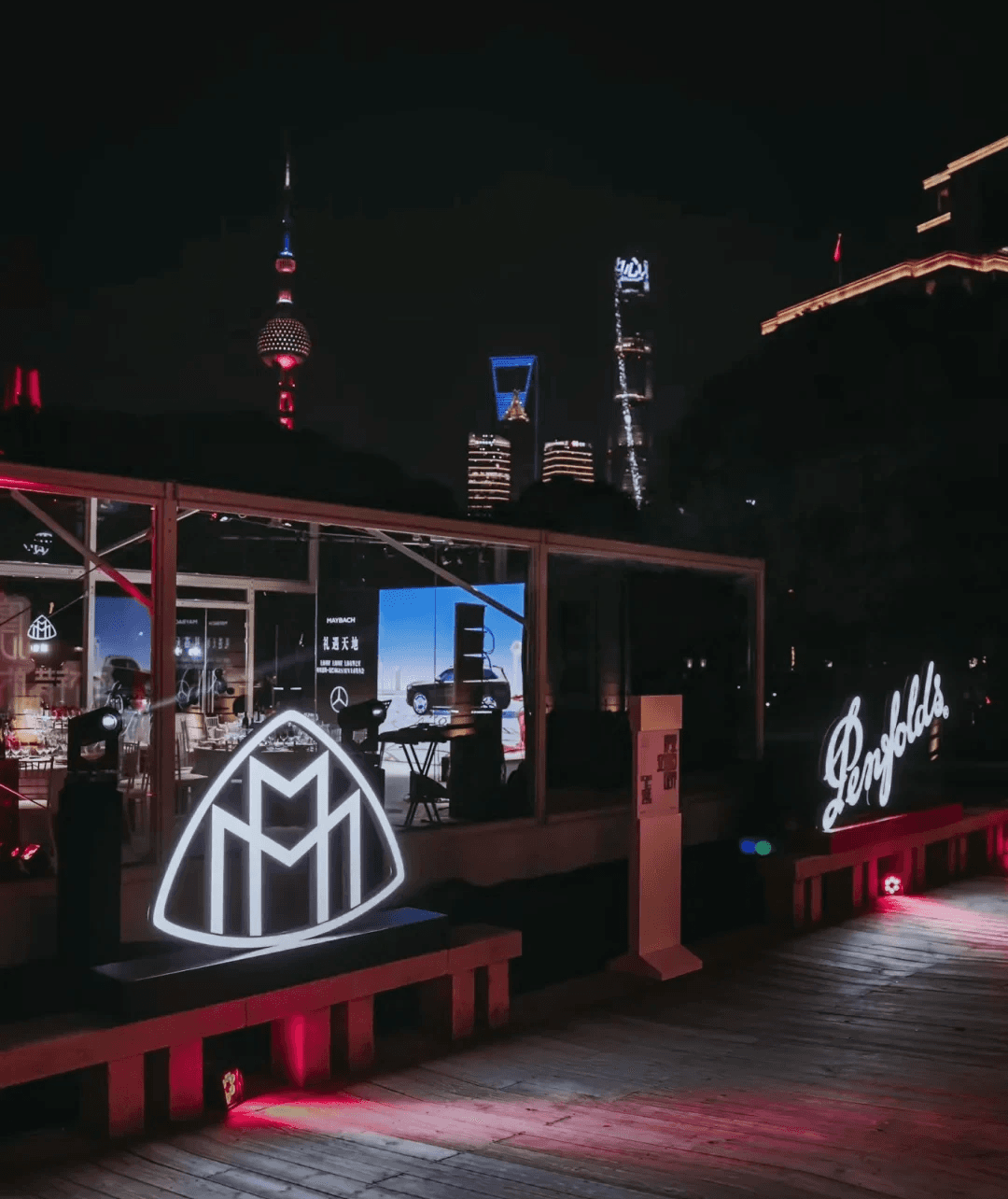 專業寵物泳池建設公司 pet-friendly pool,Safe and durable materials for pet playgrounds Designing interactive pet play structures Themed pet playground construction香港 香港寵物泳池施工方案 寵物泳池香港 狗狗游泳好處 狗泳池元朗 狗狗游泳池香港 人狗泳池 錦田狗泳池 狗狗游泳好去處 不鏽鋼構寵物游泳池設計規劃施工 寵物游泳池設計施工 