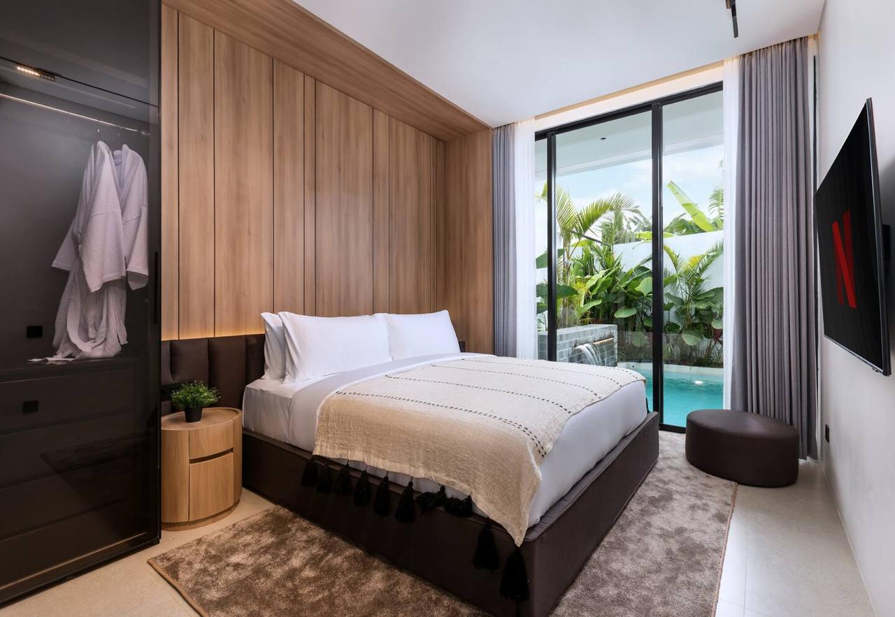 A spacious 3-bedroom villa with a dedicated office in Canggu, Berawa