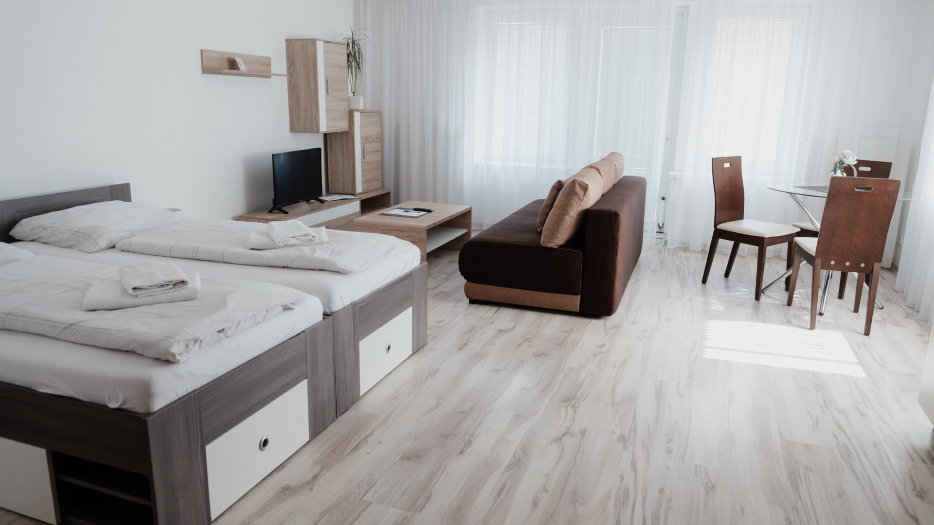 Room Basic