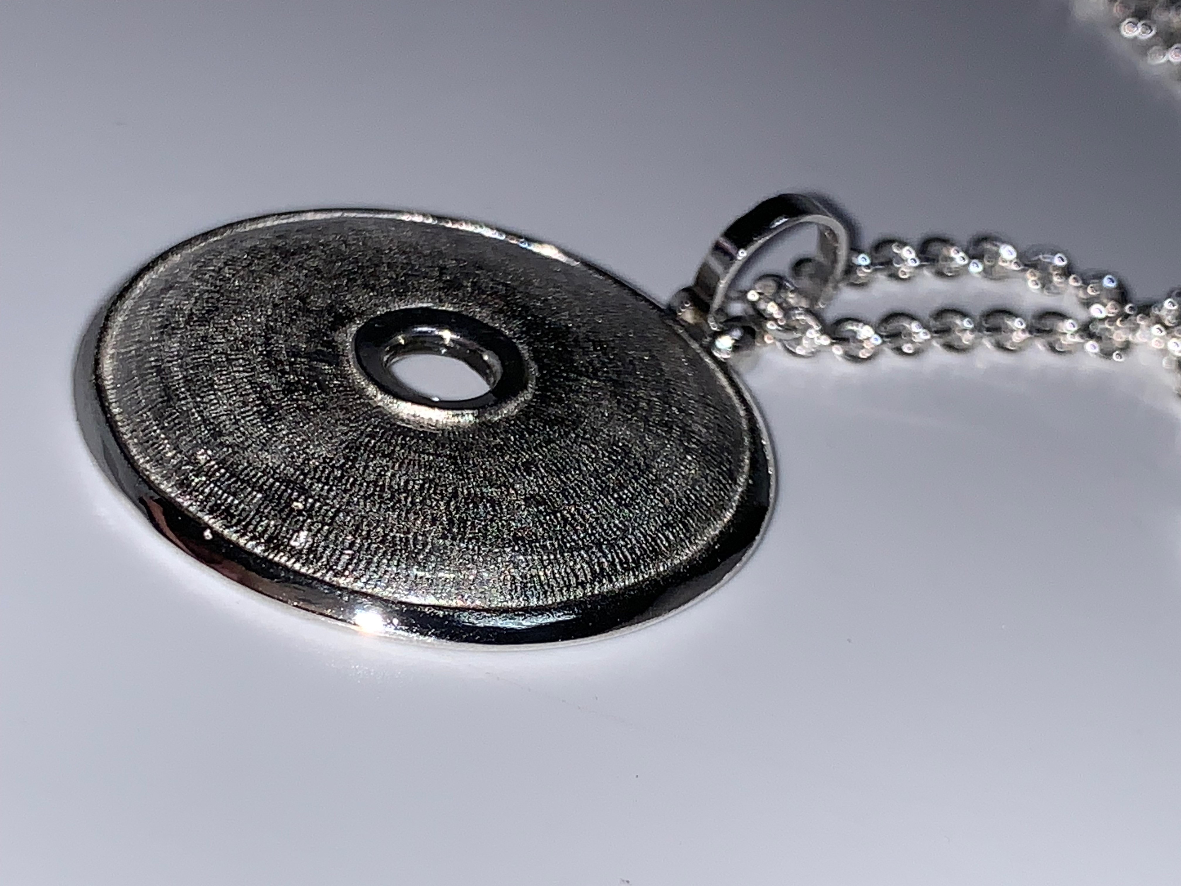 Pendentif argent rond