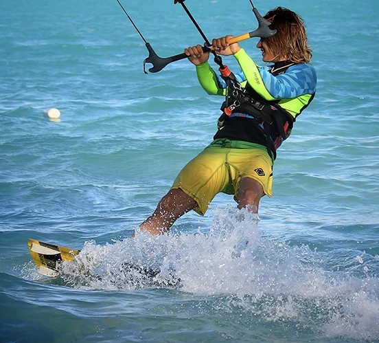 Débuter le kitesurf avec jam