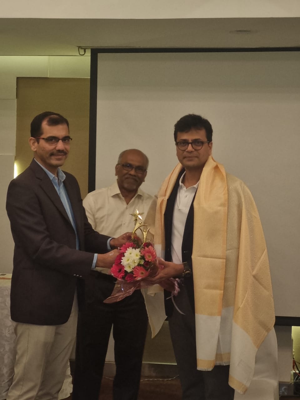 Best Knee replacement Orthopedic Doctor Marathahalli Bangalore